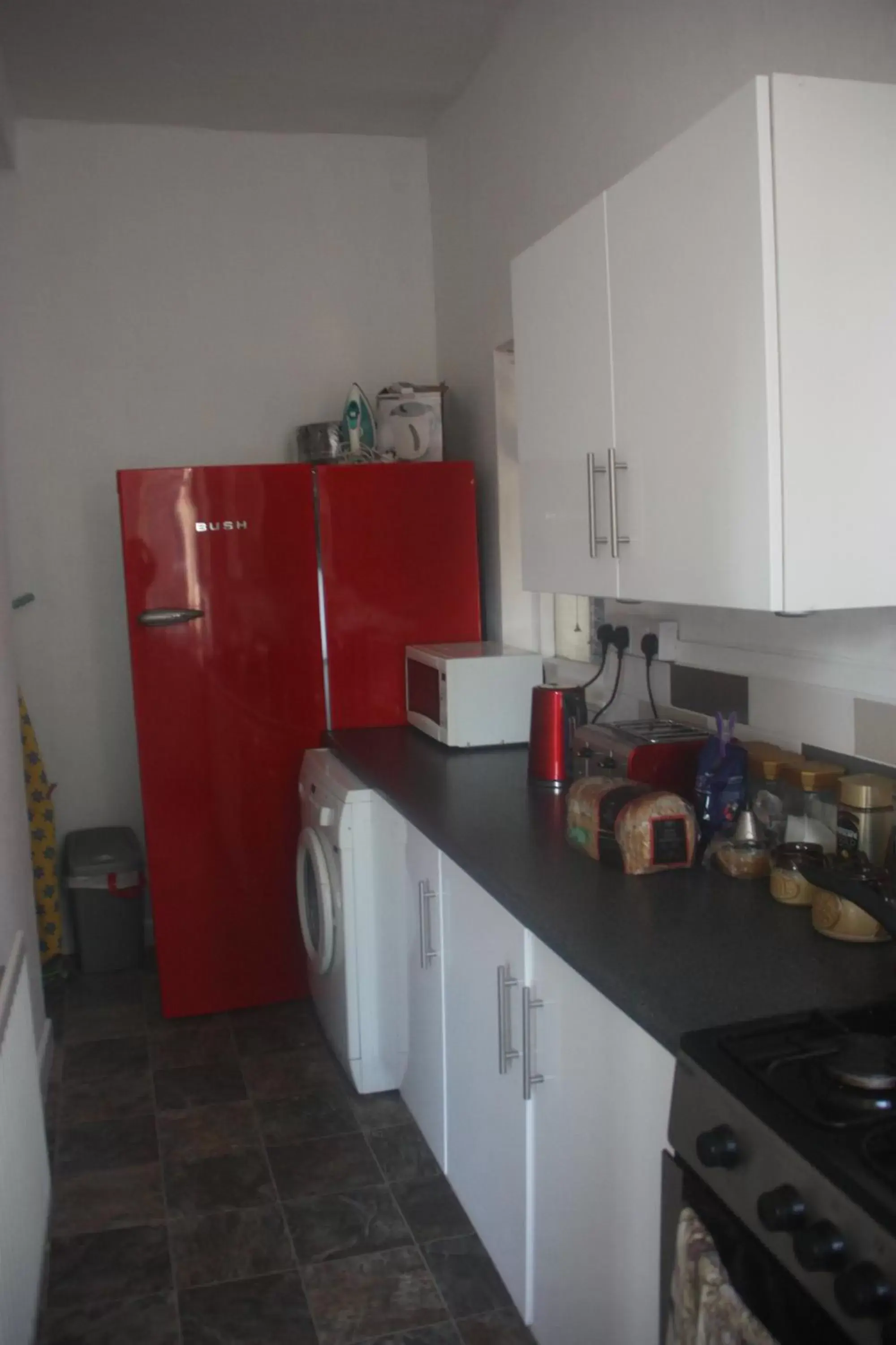 Kitchen or kitchenette, Kitchen/Kitchenette in Bradford Digs