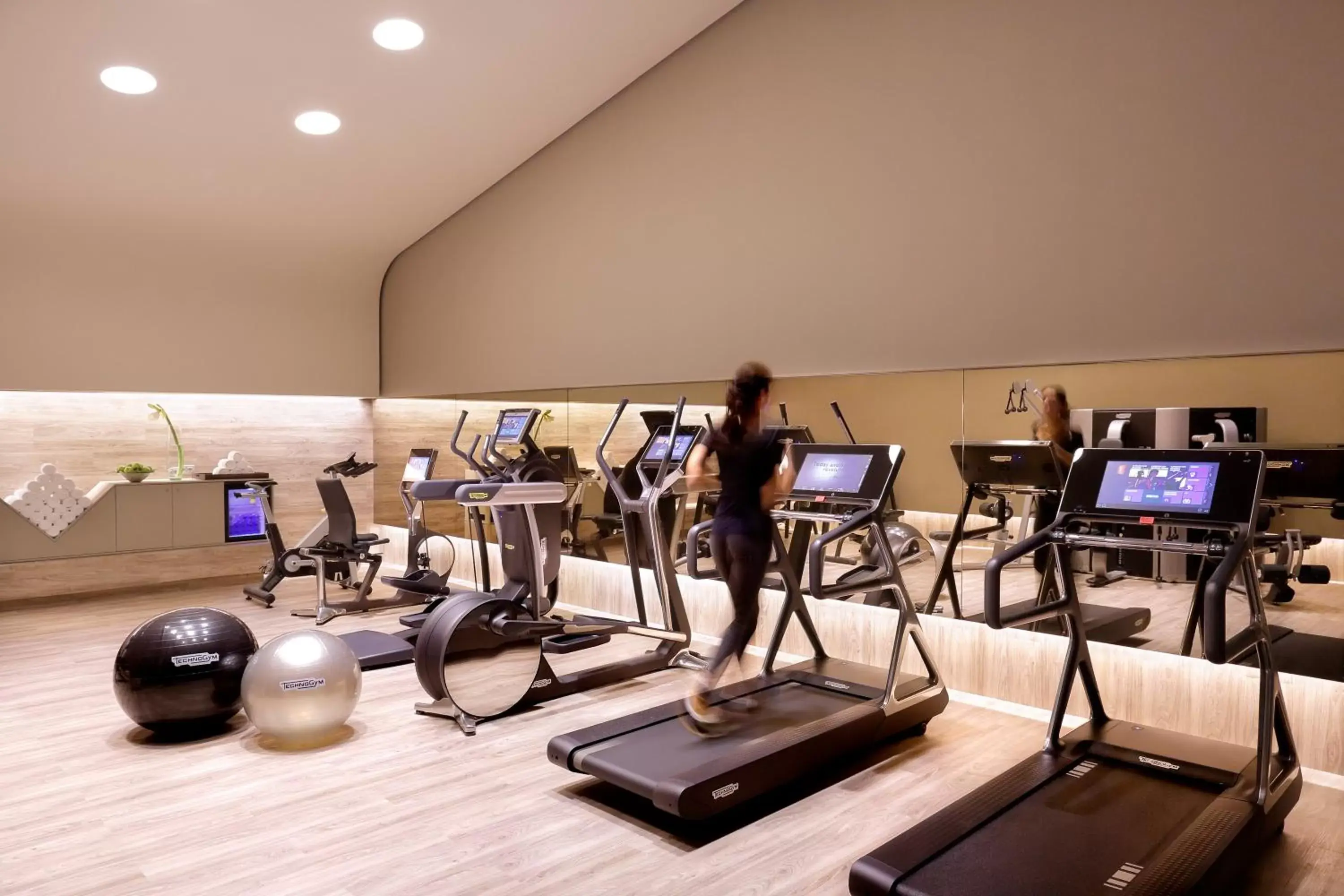Fitness centre/facilities, Fitness Center/Facilities in InterContinental Barcelona, an IHG Hotel