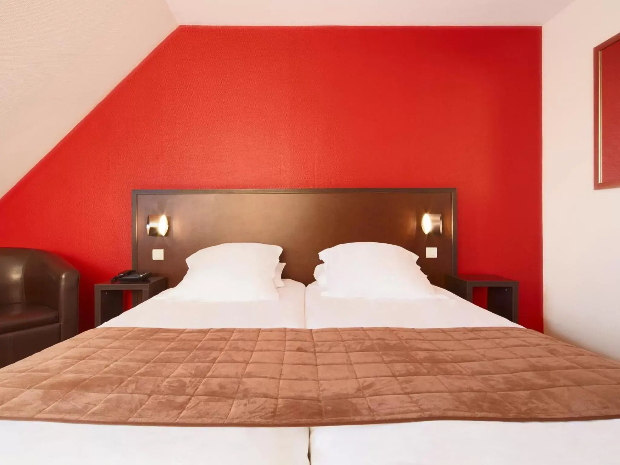 Bed, Room Photo in Kyriad Tours - Joué-Lès-Tours