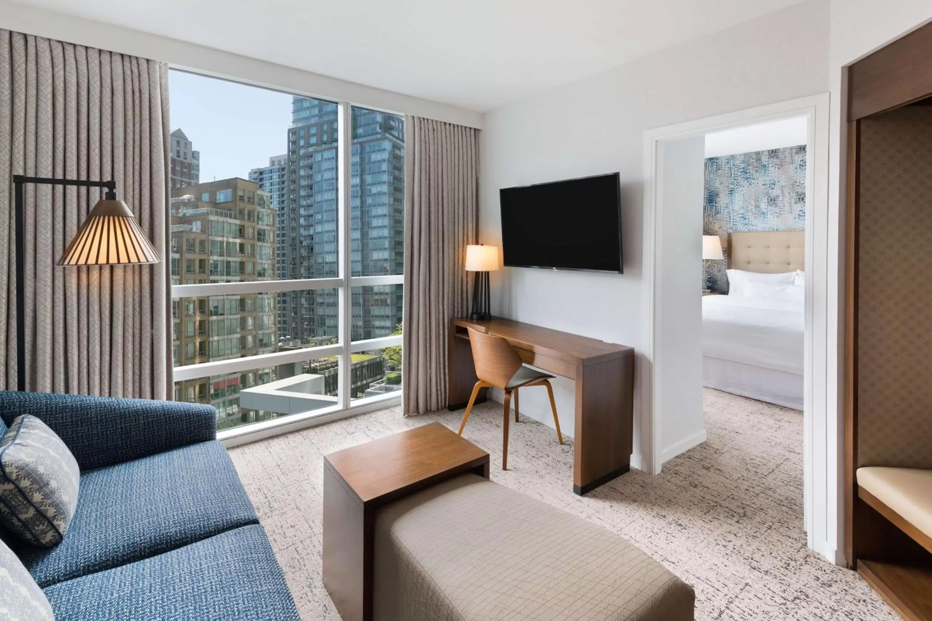 Living room, Seating Area in Hilton Vancouver Downtown, BC, Canada