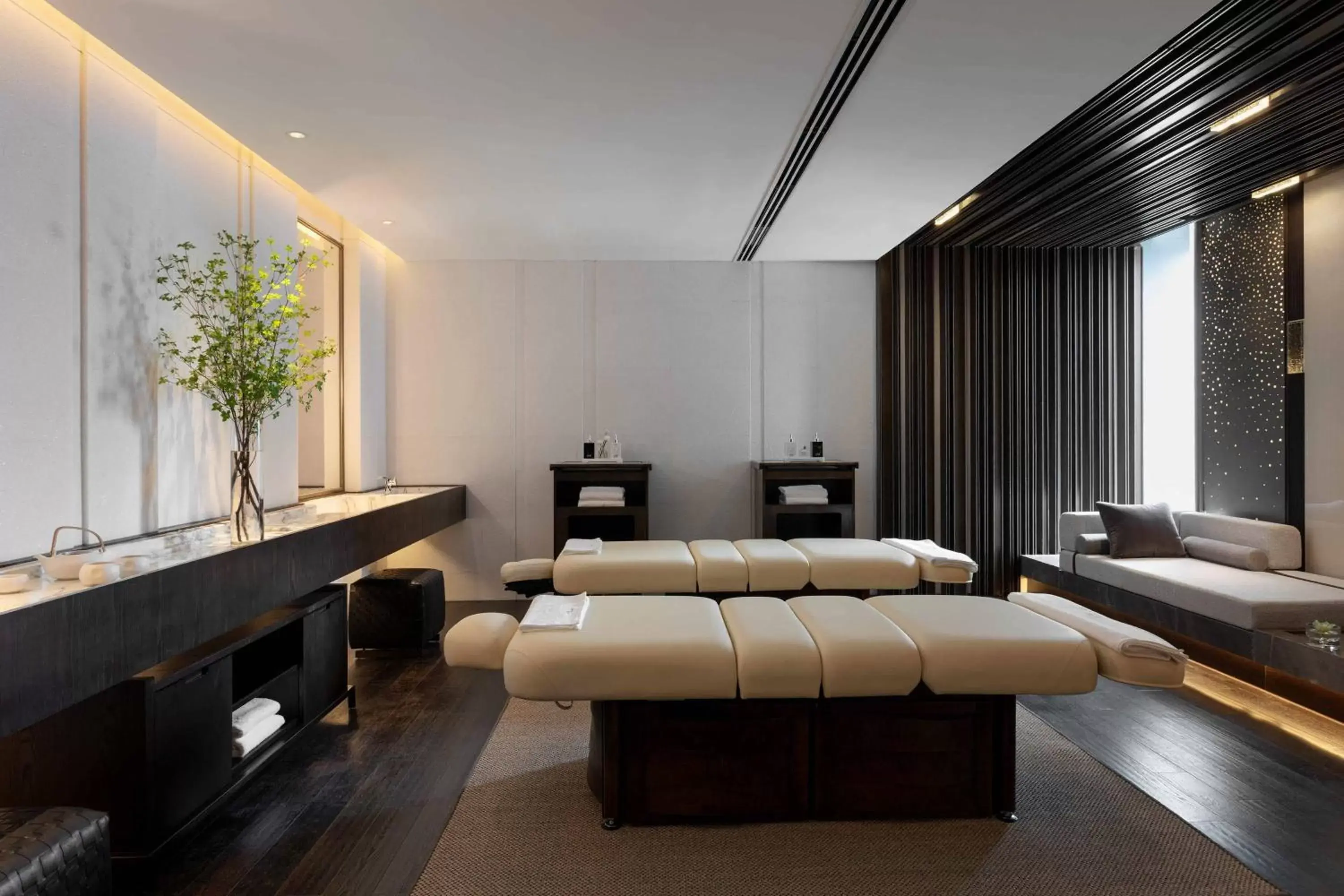 Spa and wellness centre/facilities in JW Marriott Marquis Hotel Shanghai Pudong