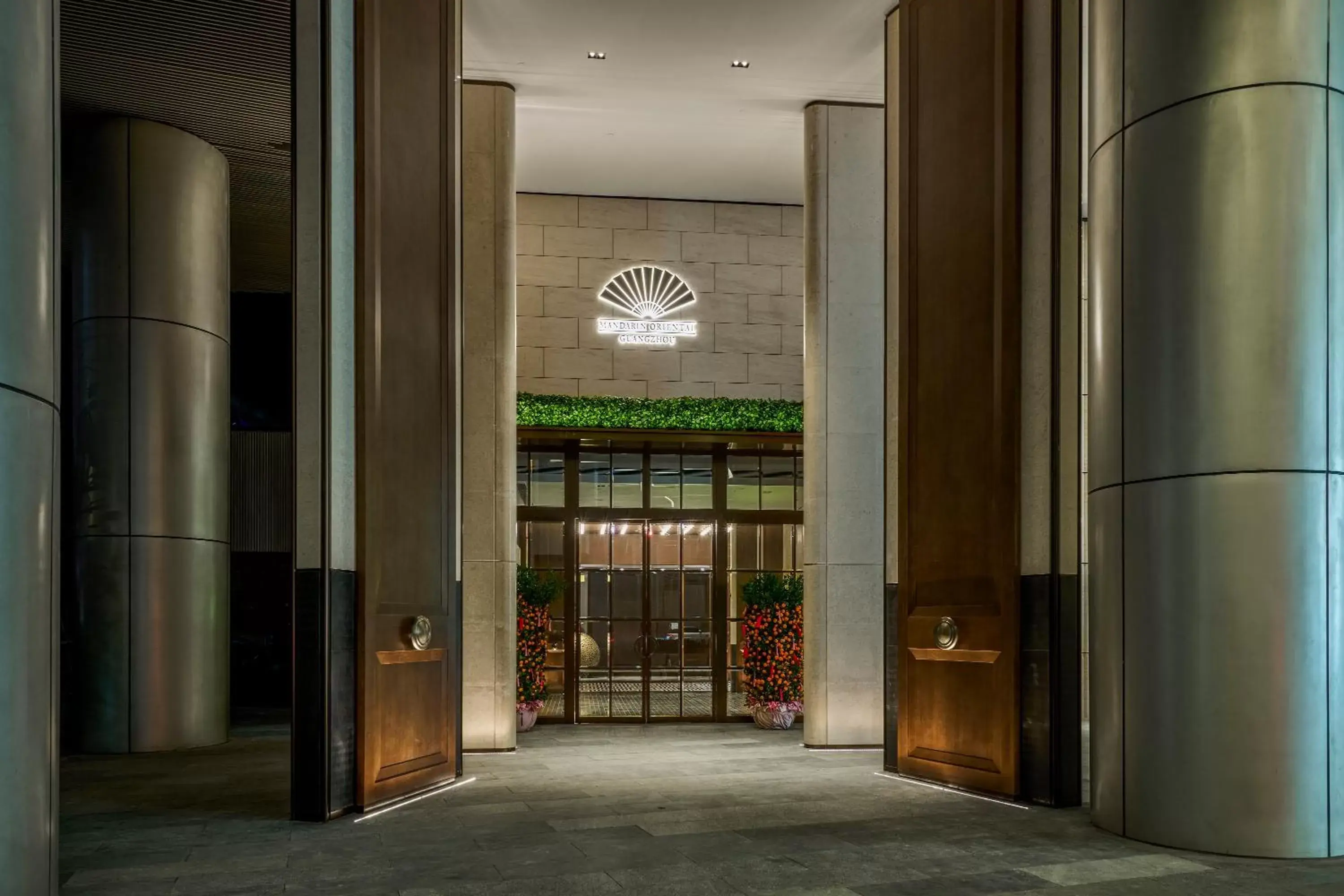 Lobby or reception in Mandarin Oriental Guangzhou- Free Shuttle Bus to Canton Fair Complex during Canton Fair period