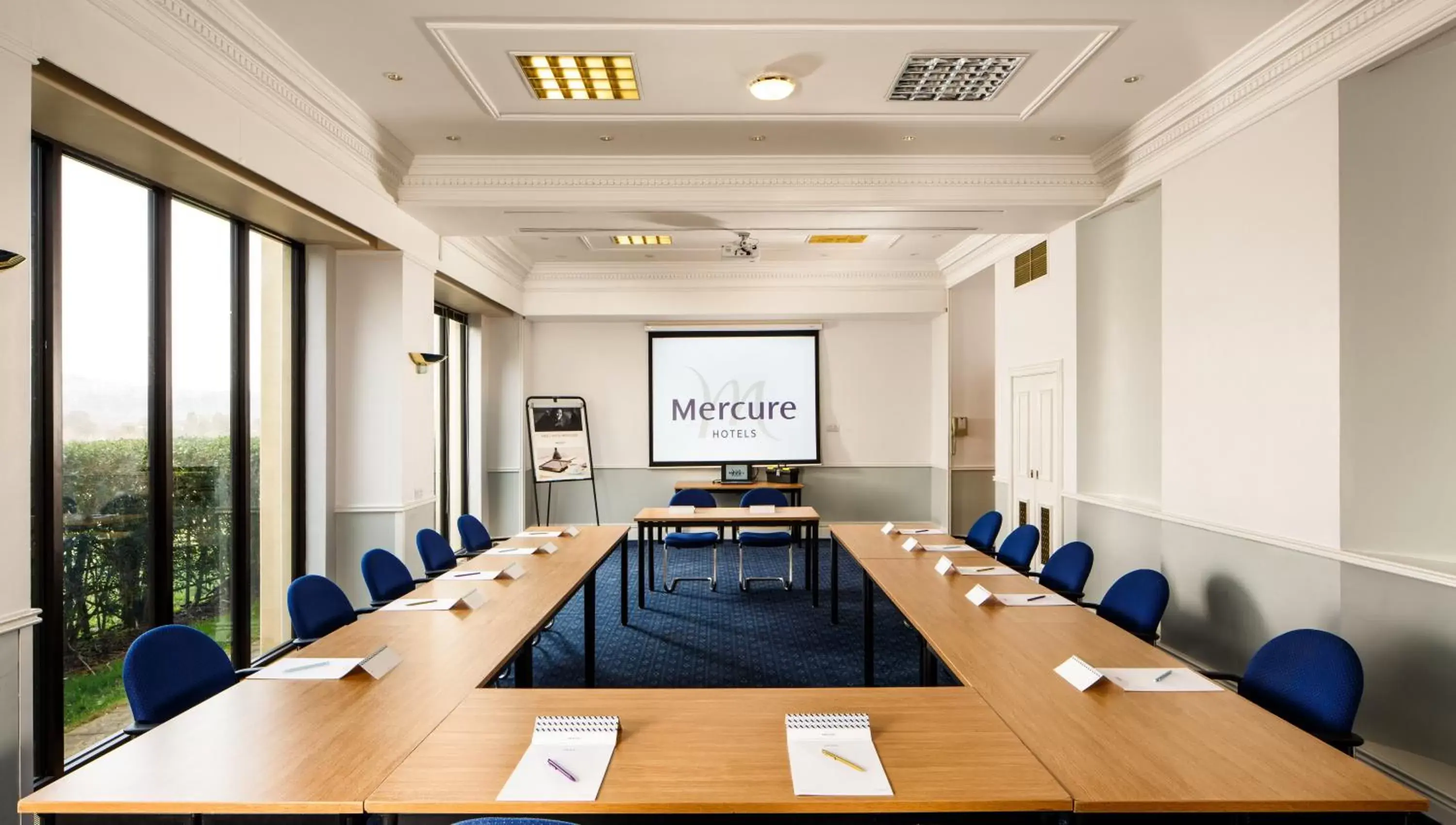 Meeting/conference room in Mercure Bradford, Bankfield Hotel