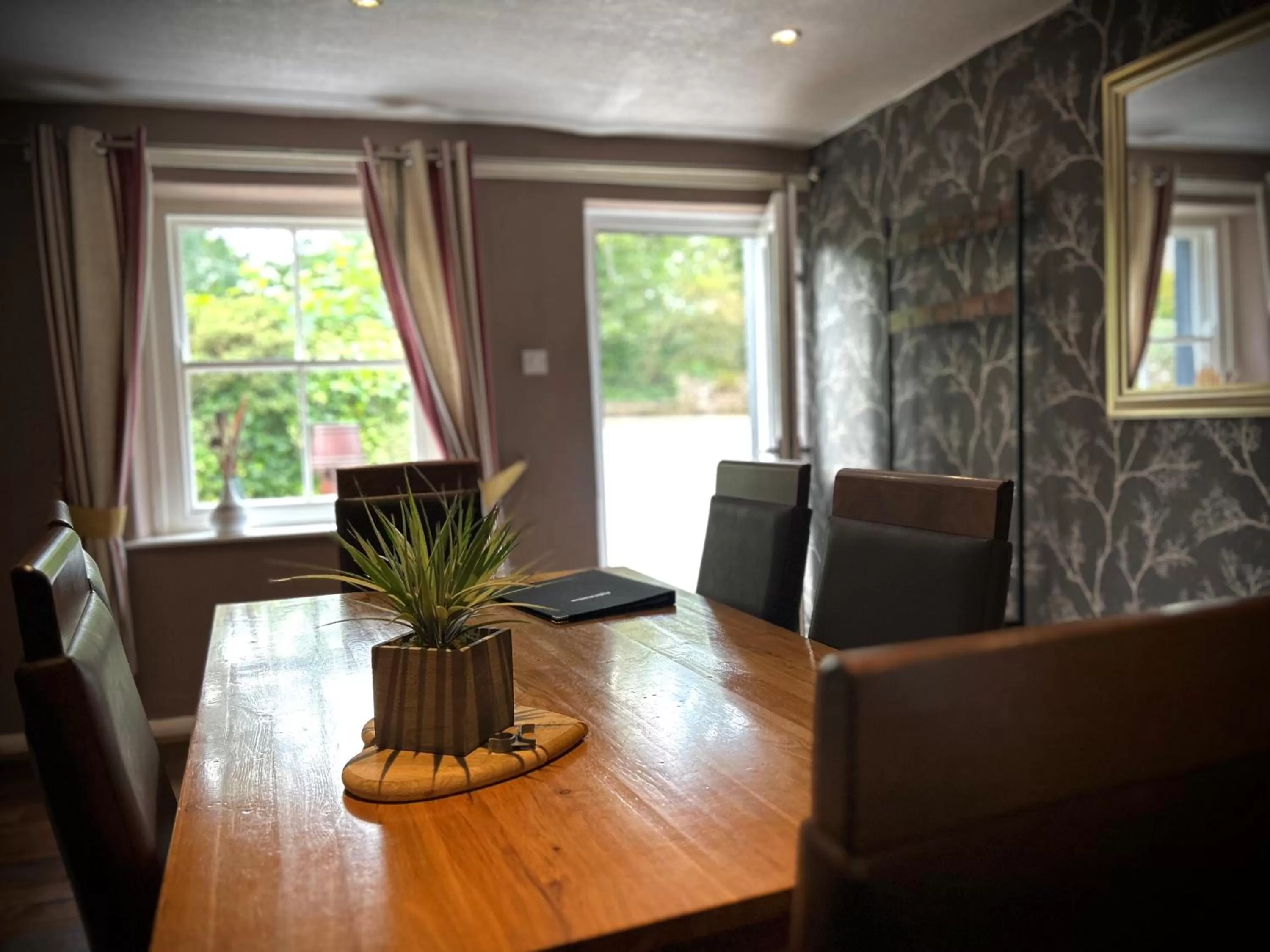 Dining area in Royal Oak Appleby