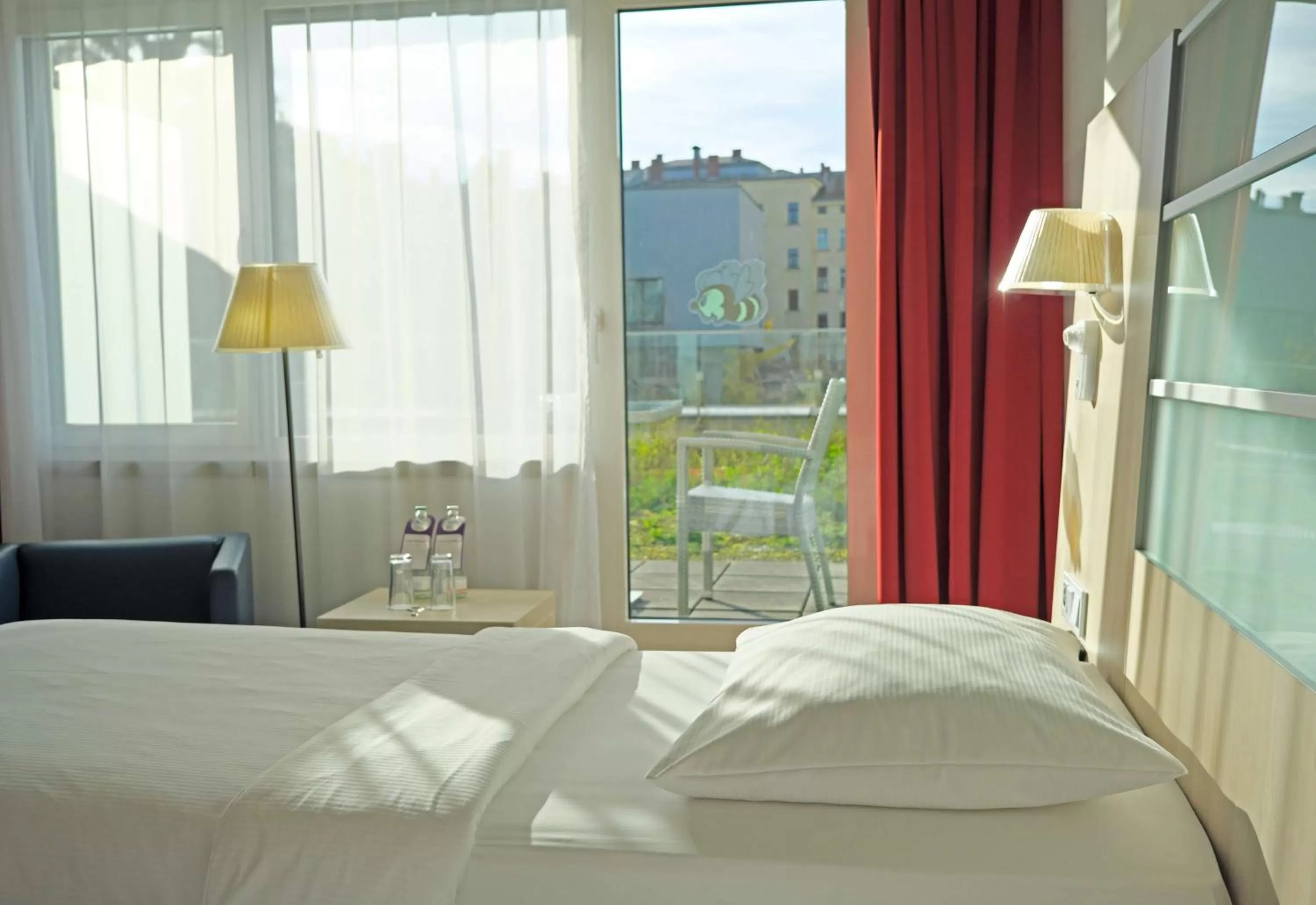 Bedroom, Bed in Park Inn by Radisson Linz