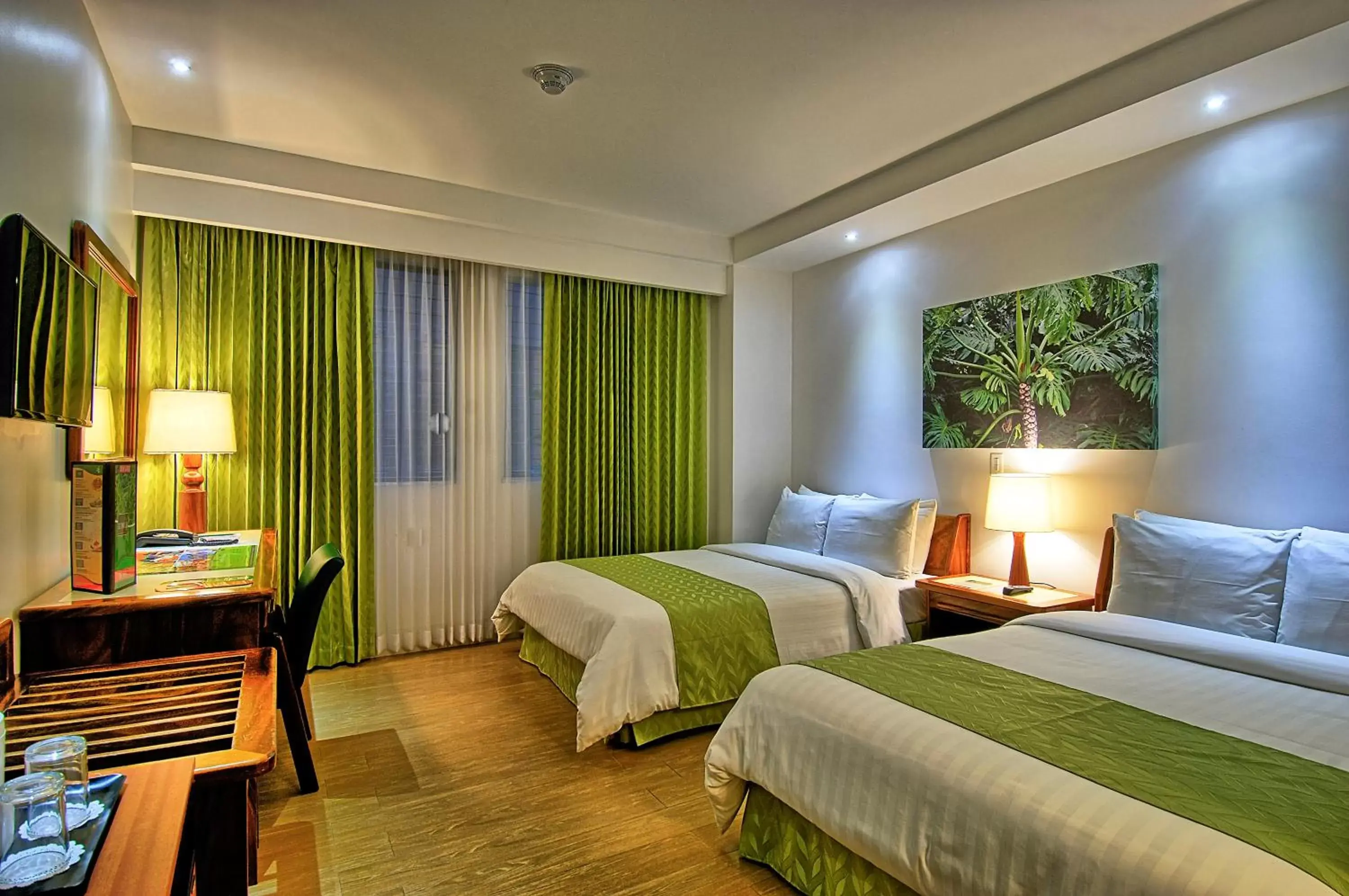 Bedroom, Bed in Balmoral Hotel San José CR, Historic District