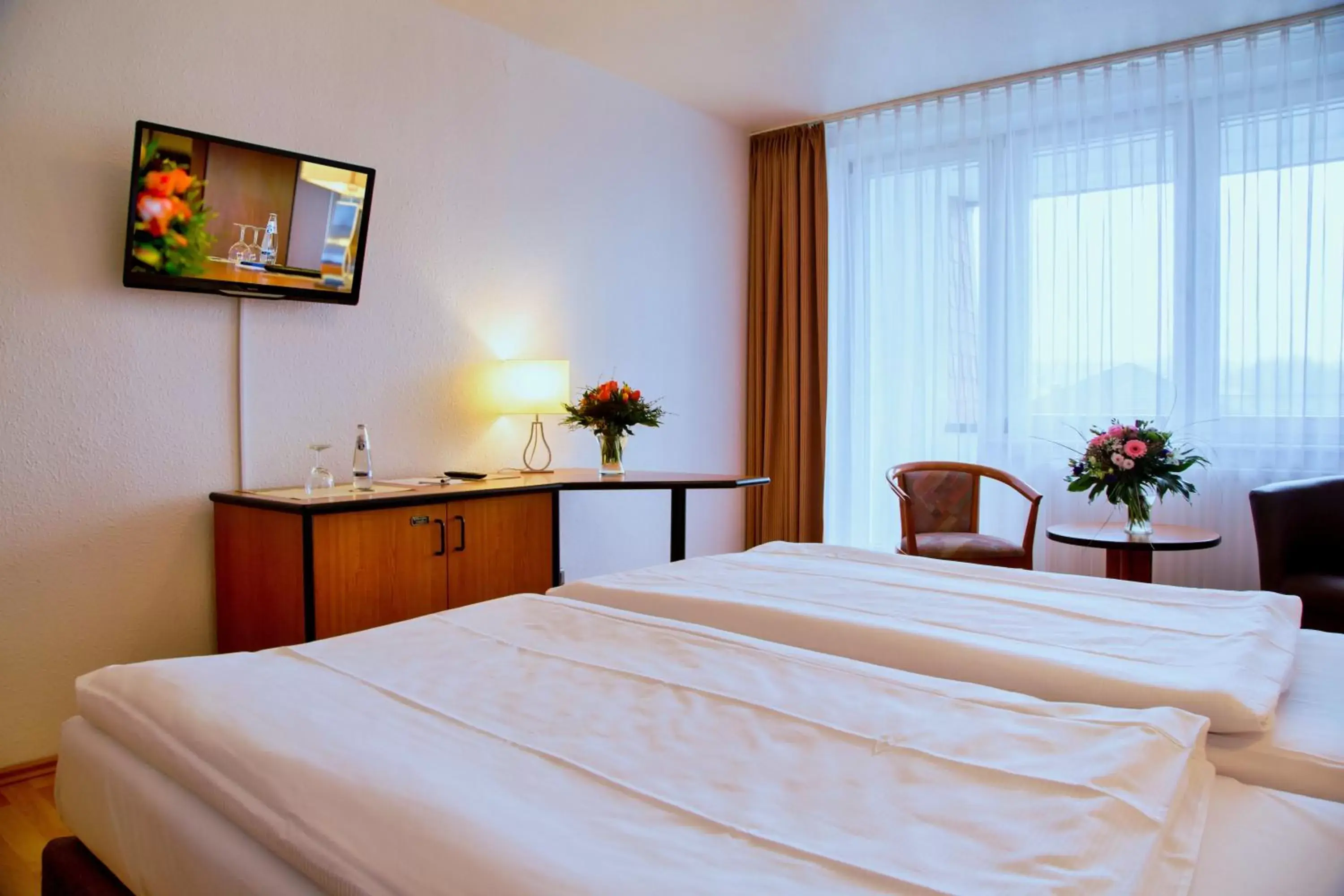 Bedroom, Bed in Comfort Hotel Bernau