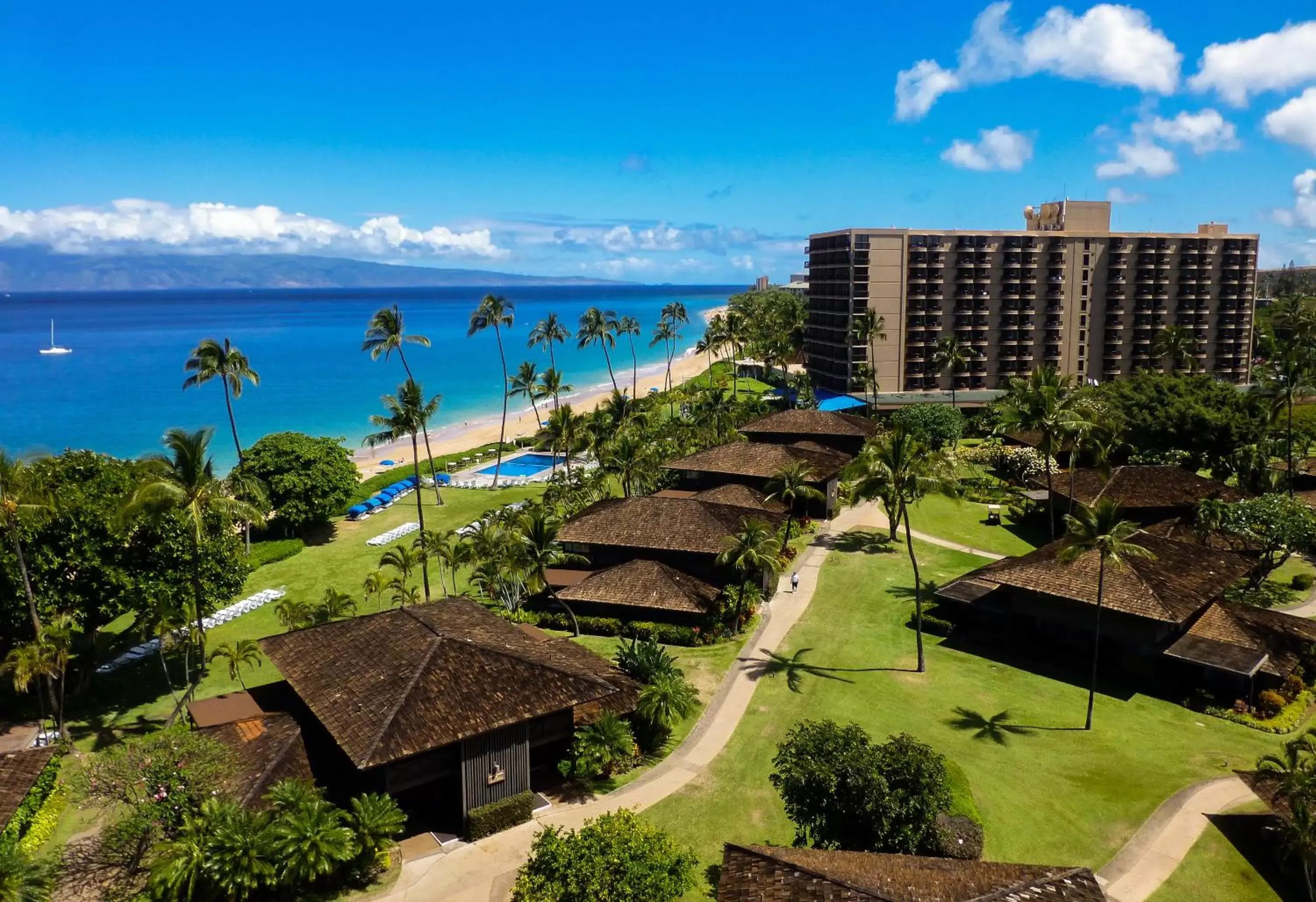 View (from property/room), Bird's-eye View in Royal Lahaina Resort & Bungalows