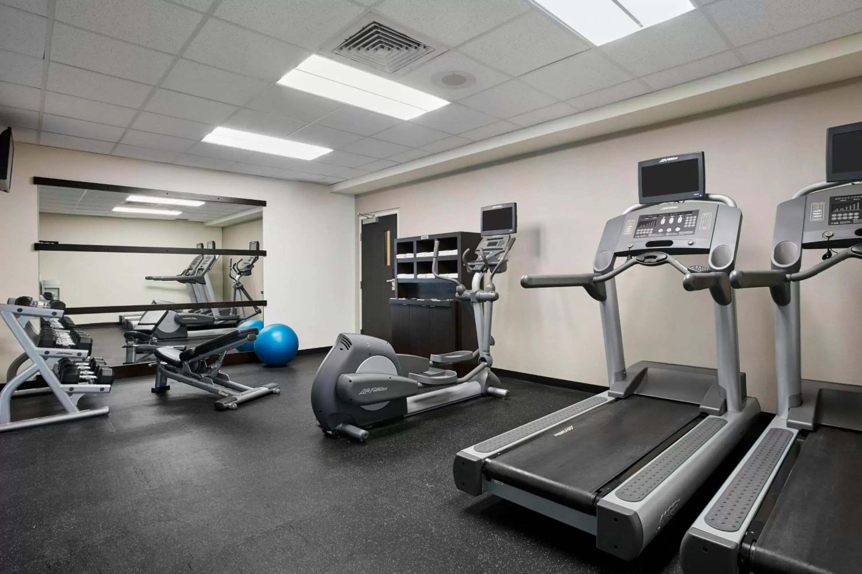 Fitness centre/facilities, Fitness Center/Facilities in Courtyard by Marriott Detroit Pontiac/Auburn Hills