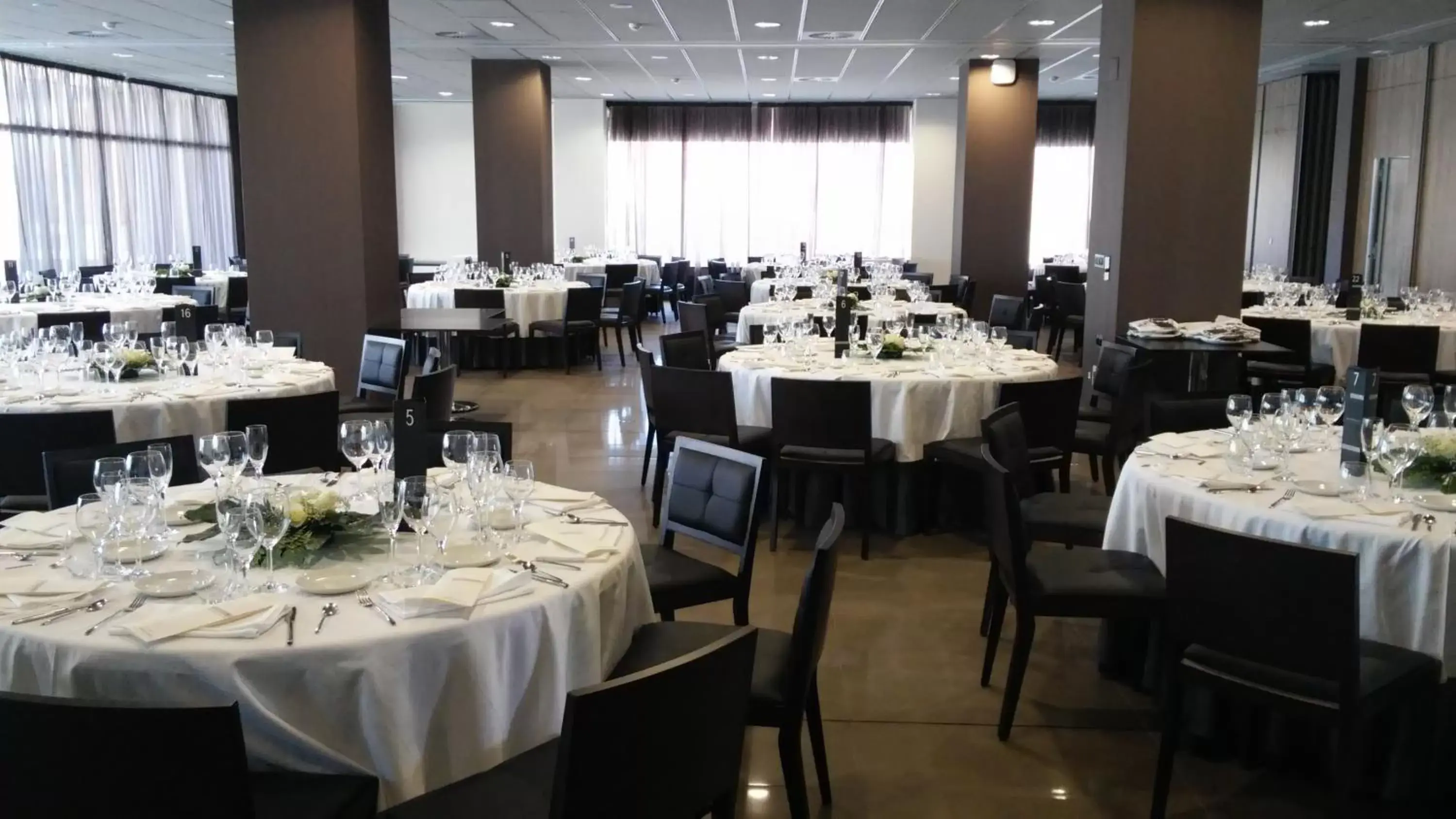 Banquet/Function facilities, Restaurant/Places to Eat in Sercotel Hola Tafalla