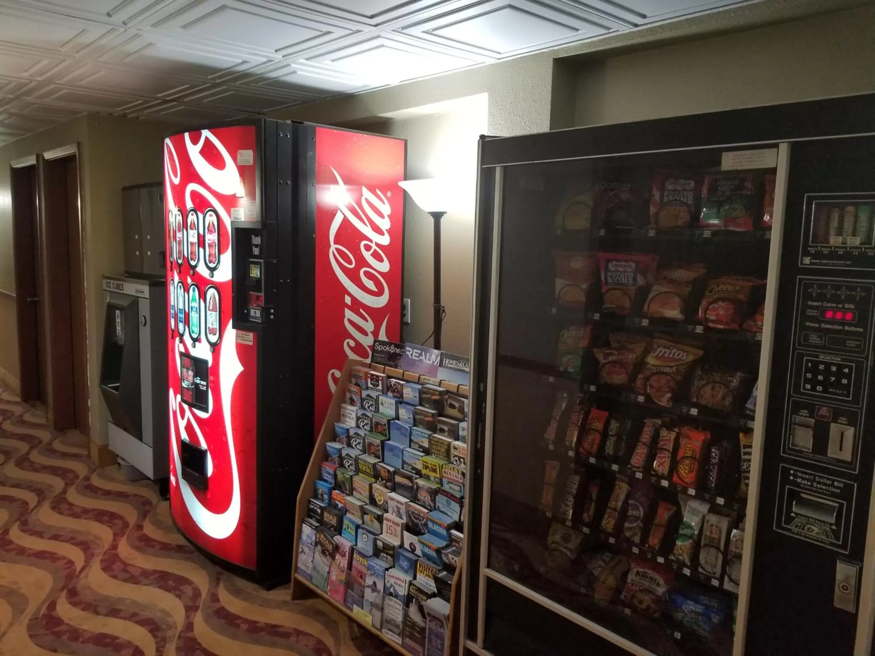 Property building in Days Inn by Wyndham Sandpoint Property building in Days Inn by Wyndham Sandpoint