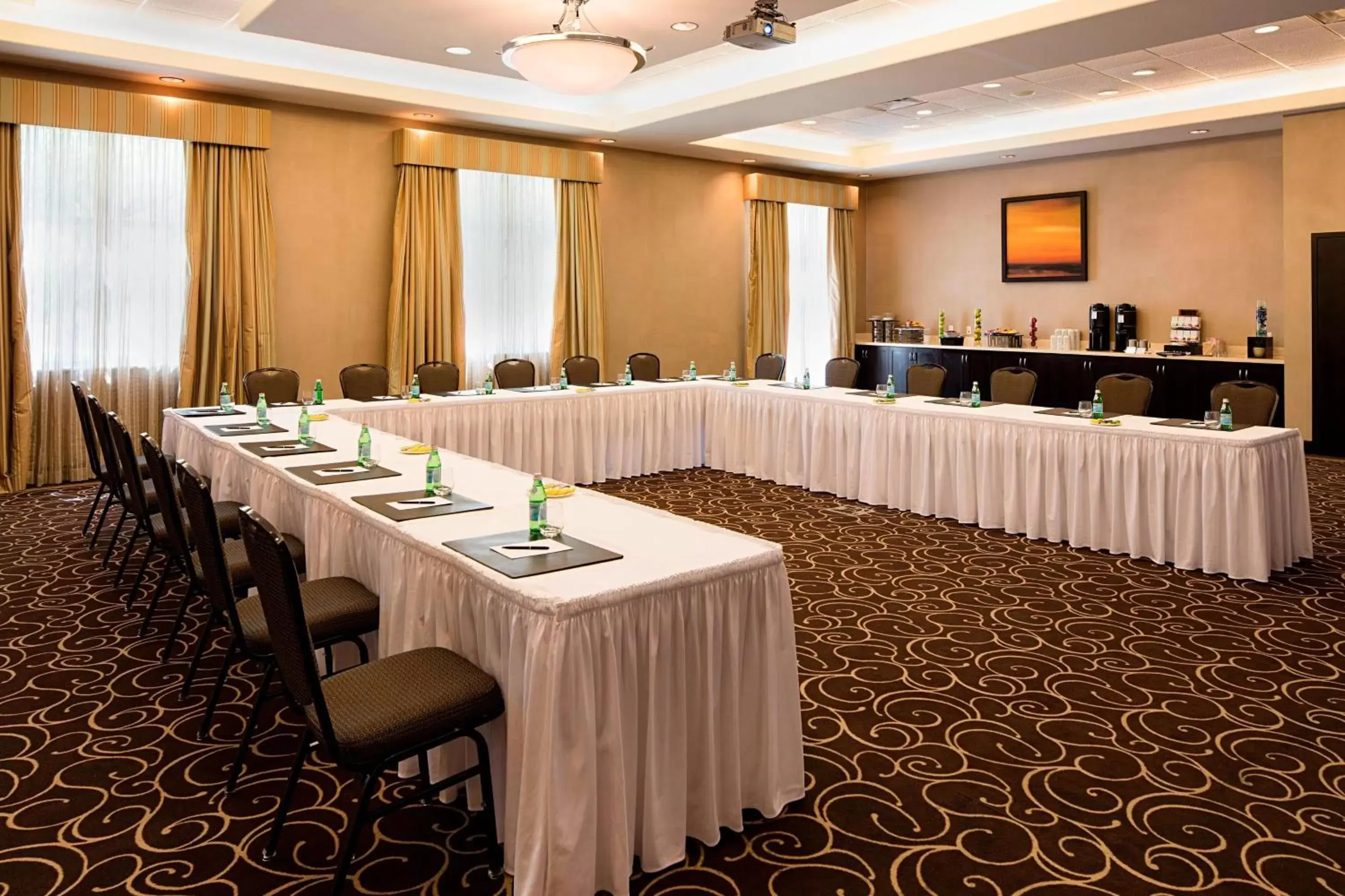 Meeting/conference room in Delta Hotels by Marriott Guelph Conference Centre