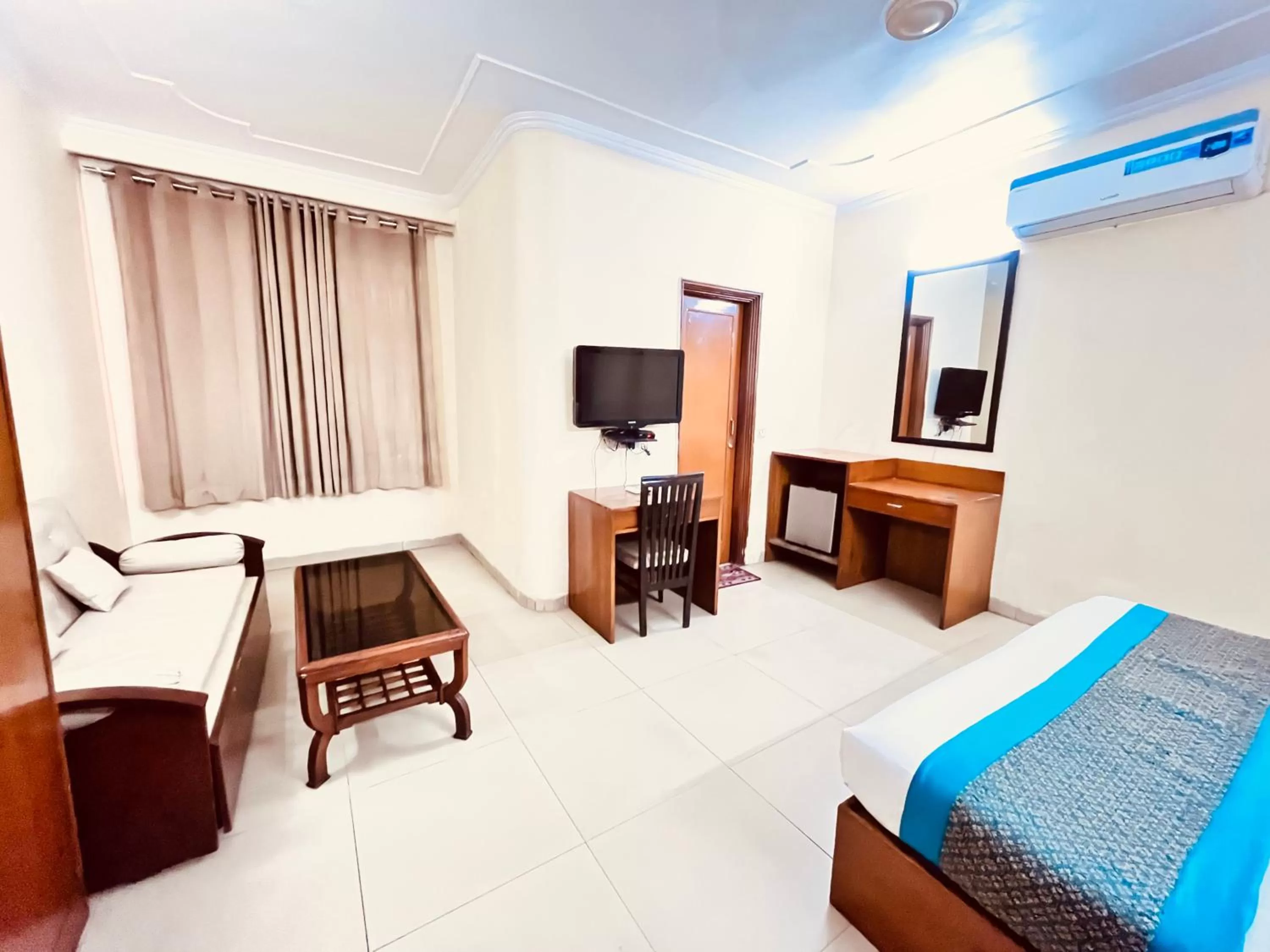 Bed in Ashoka Hotel Karol Bagh Delhi