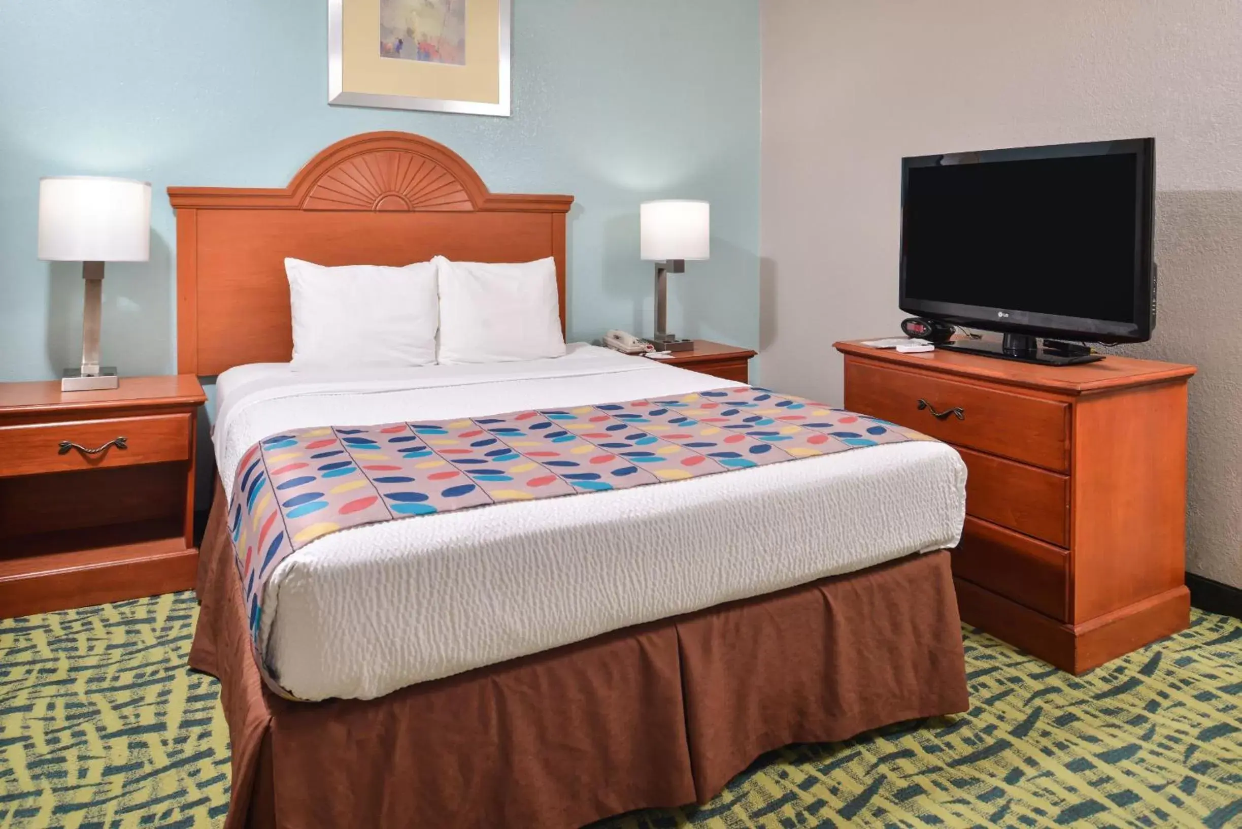 Bedroom, Bed in Best Western Plus Holiday Sands Inn & Suites