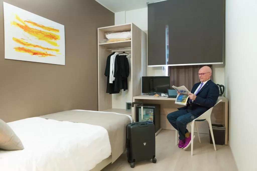 Bedroom, Bed in Helios Hotel