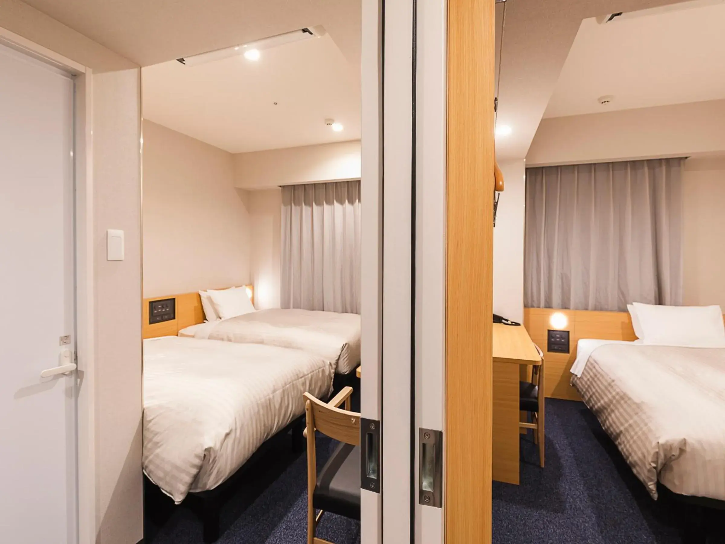 Bed in Sotetsu Fresa Inn Daimon - Open from 26 January 2022