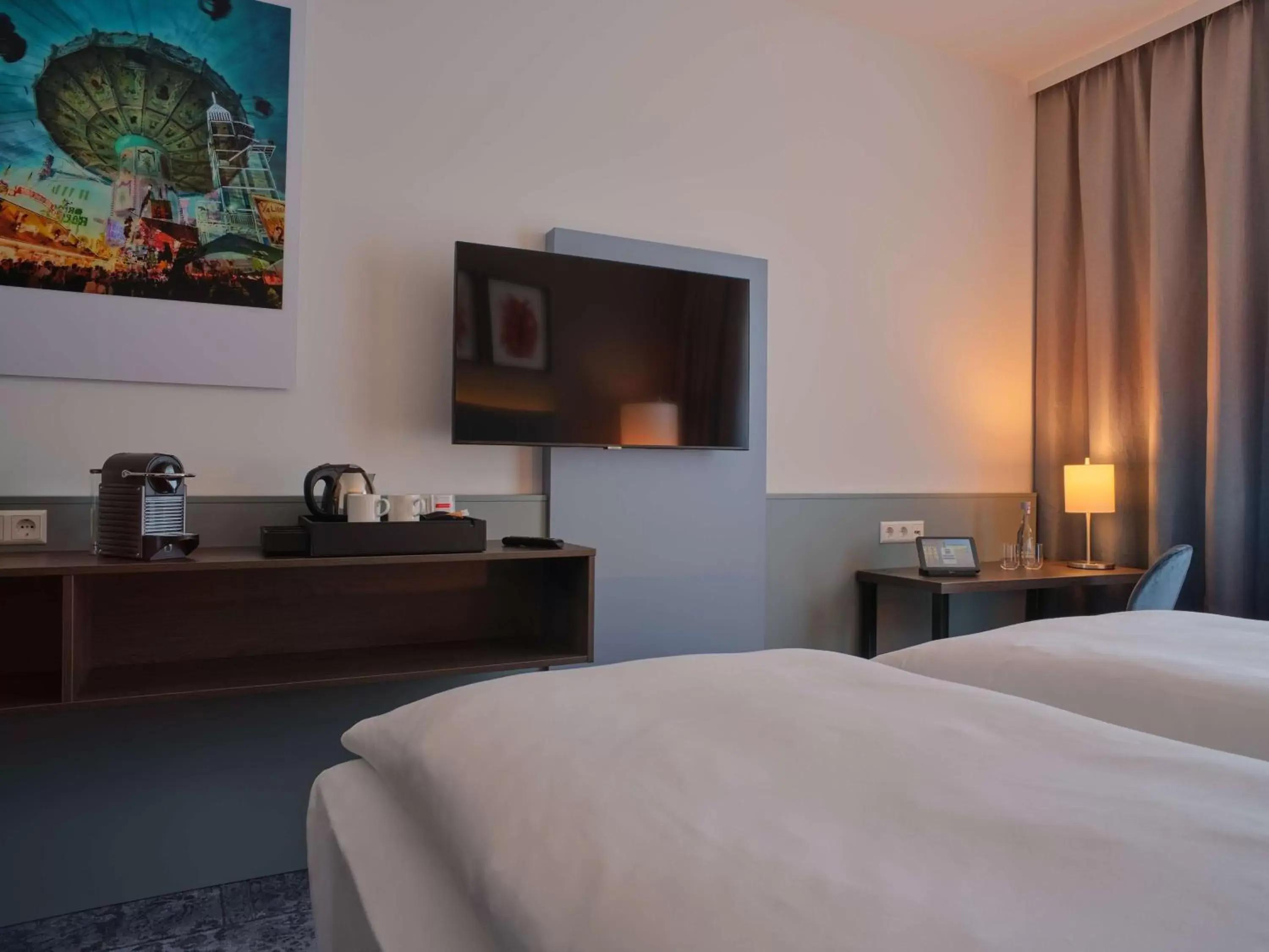 Superior Room with Double Bed in Dorint Parkhotel Frankfurt / Bad Vilbel Superior Room with Double Bed in Dorint Parkhotel Frankfurt / Bad Vilbel