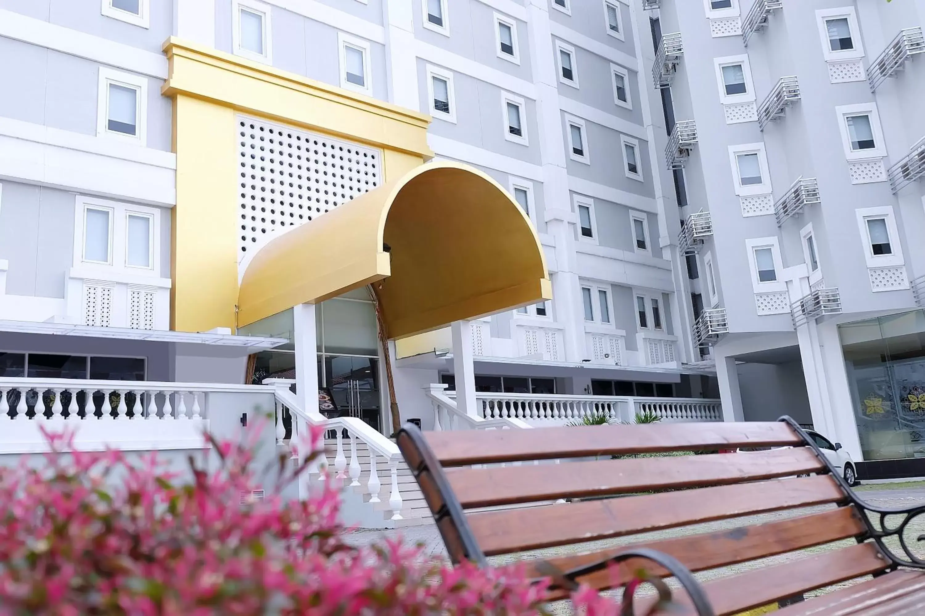 Facade/entrance in KHAS Malioboro Hotel Facade/entrance in KHAS Malioboro Hotel