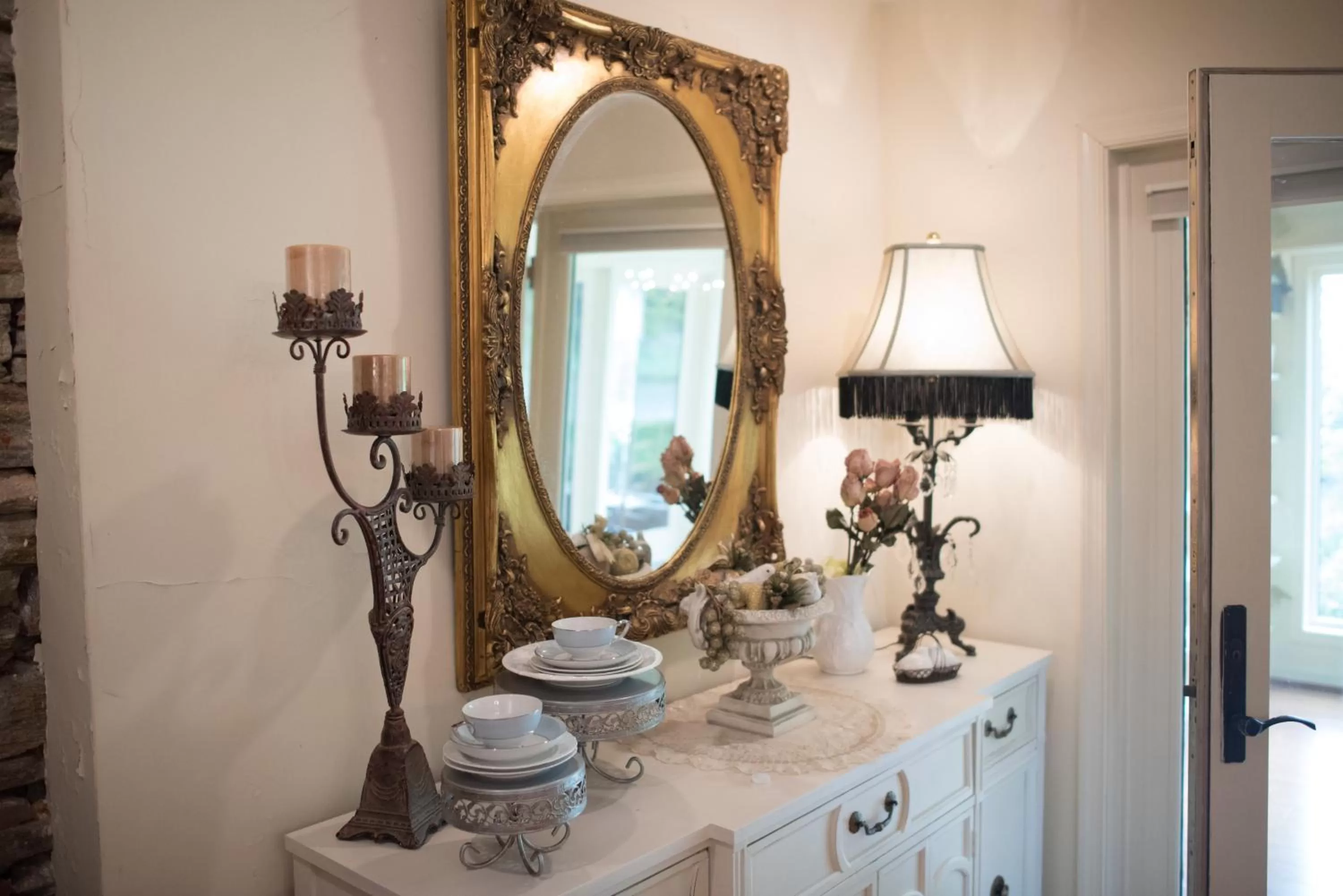 Coffee/tea facilities, Bathroom in The Inn at White Oak