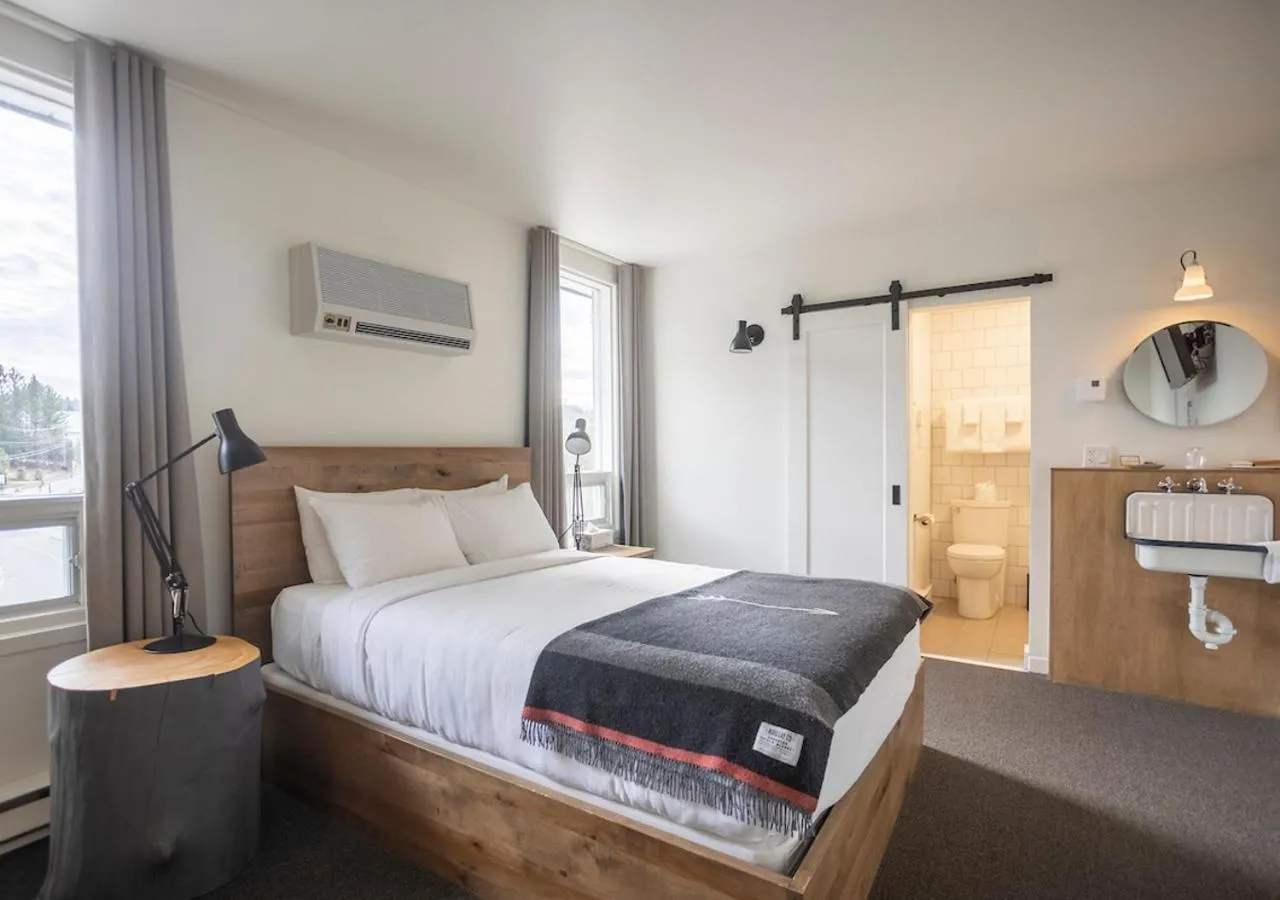 Bed in Hotel Mont-Tremblant