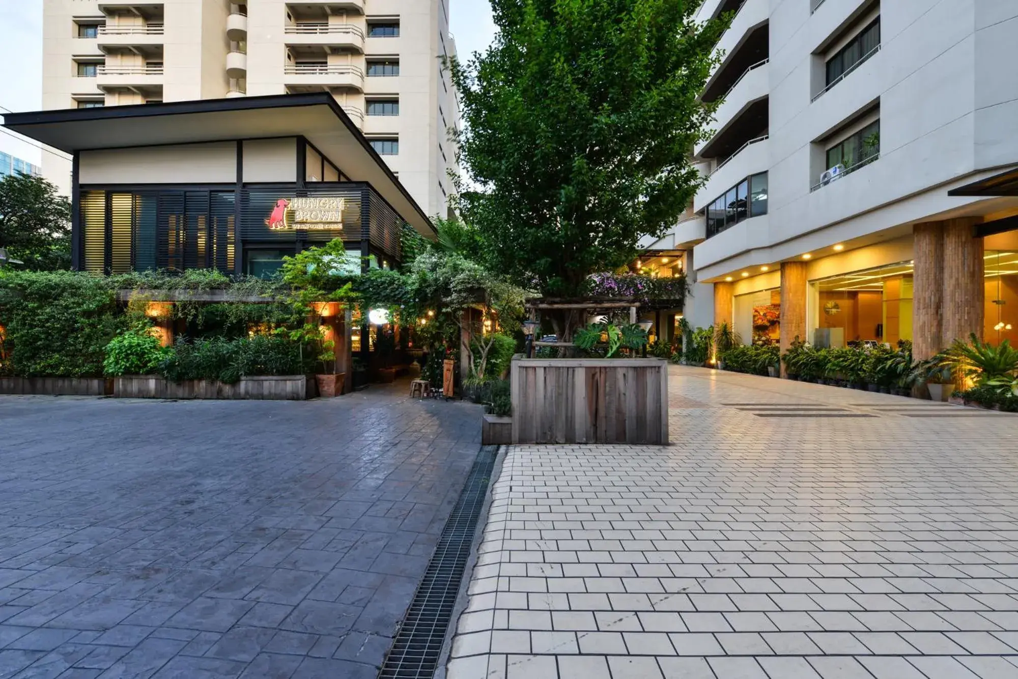 Restaurant/places to eat in Abloom Exclusive Serviced Apartments Restaurant/places to eat in Abloom Exclusive Serviced Apartments