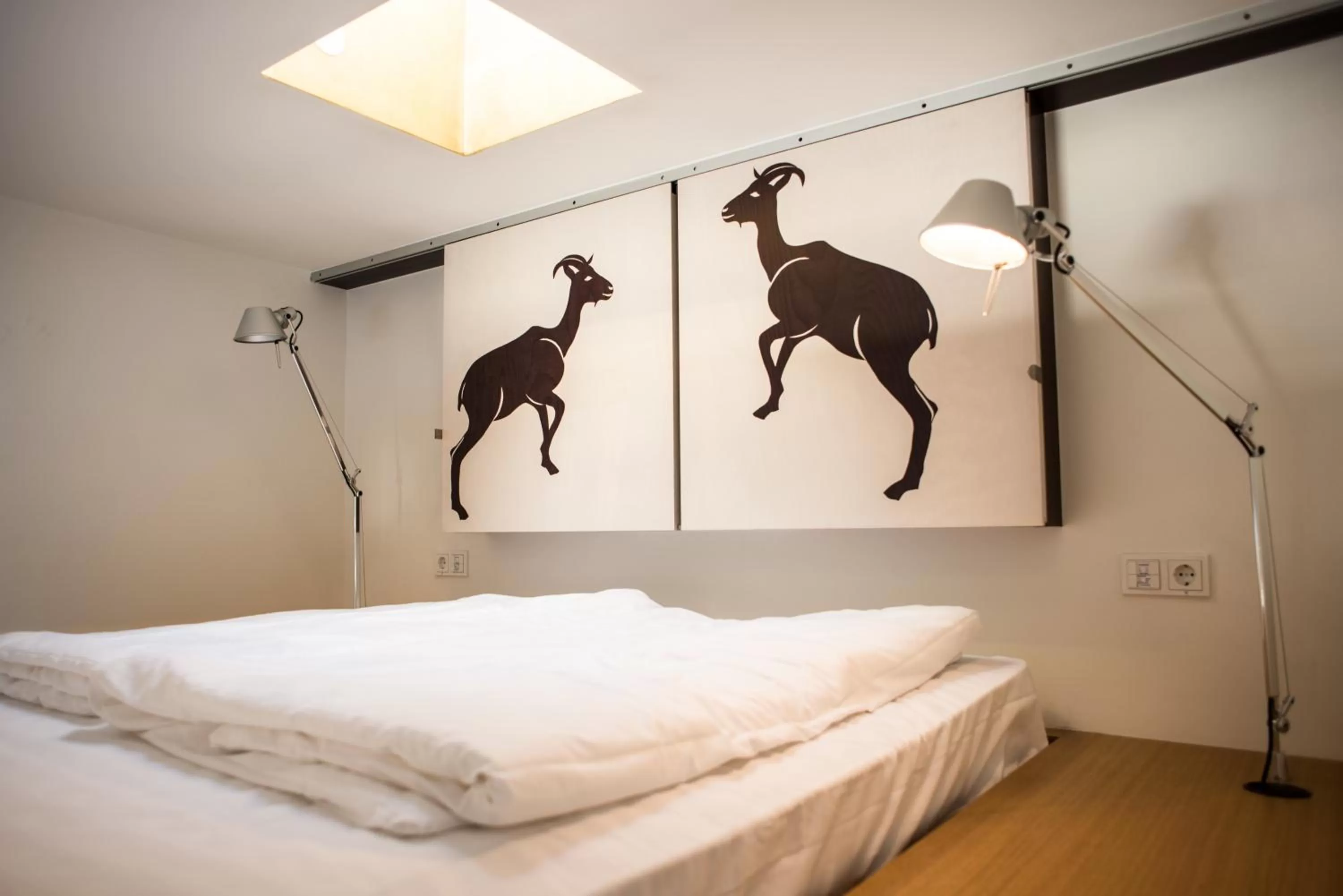 TV and multimedia, Bed in Nala Individuellhotel