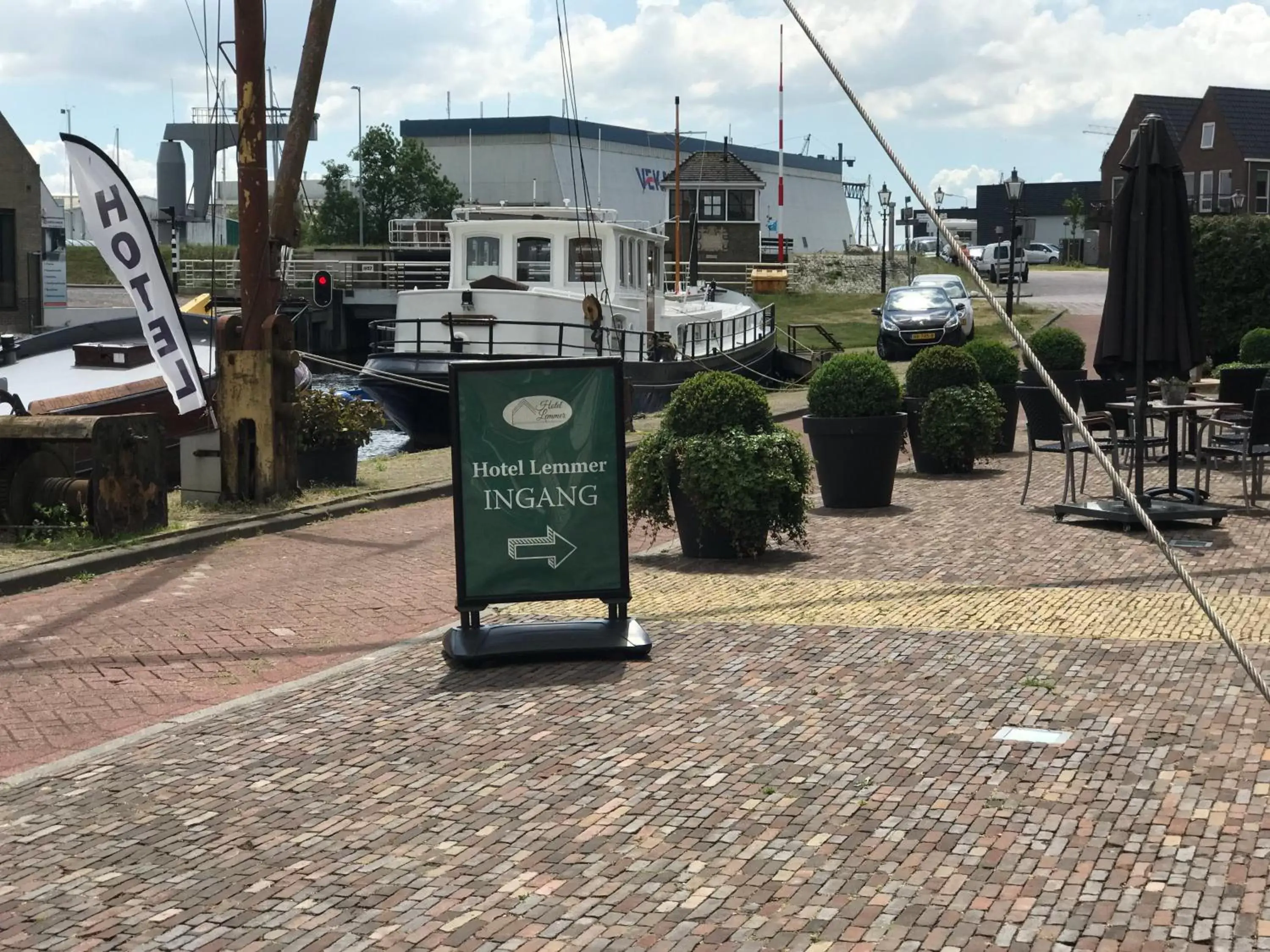 Street view in Hotel Lemmer