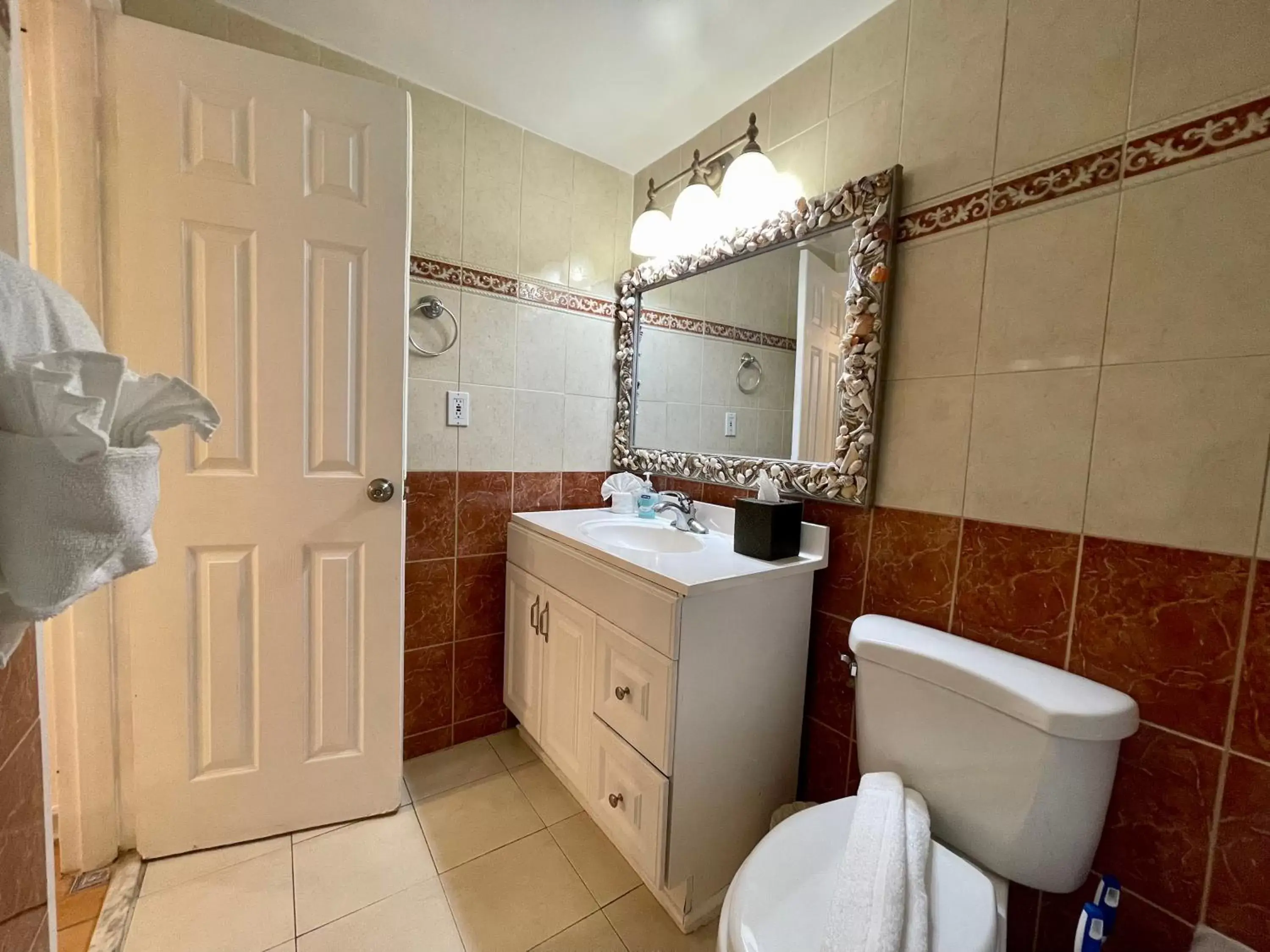 Bathroom in SeaStays Apartments