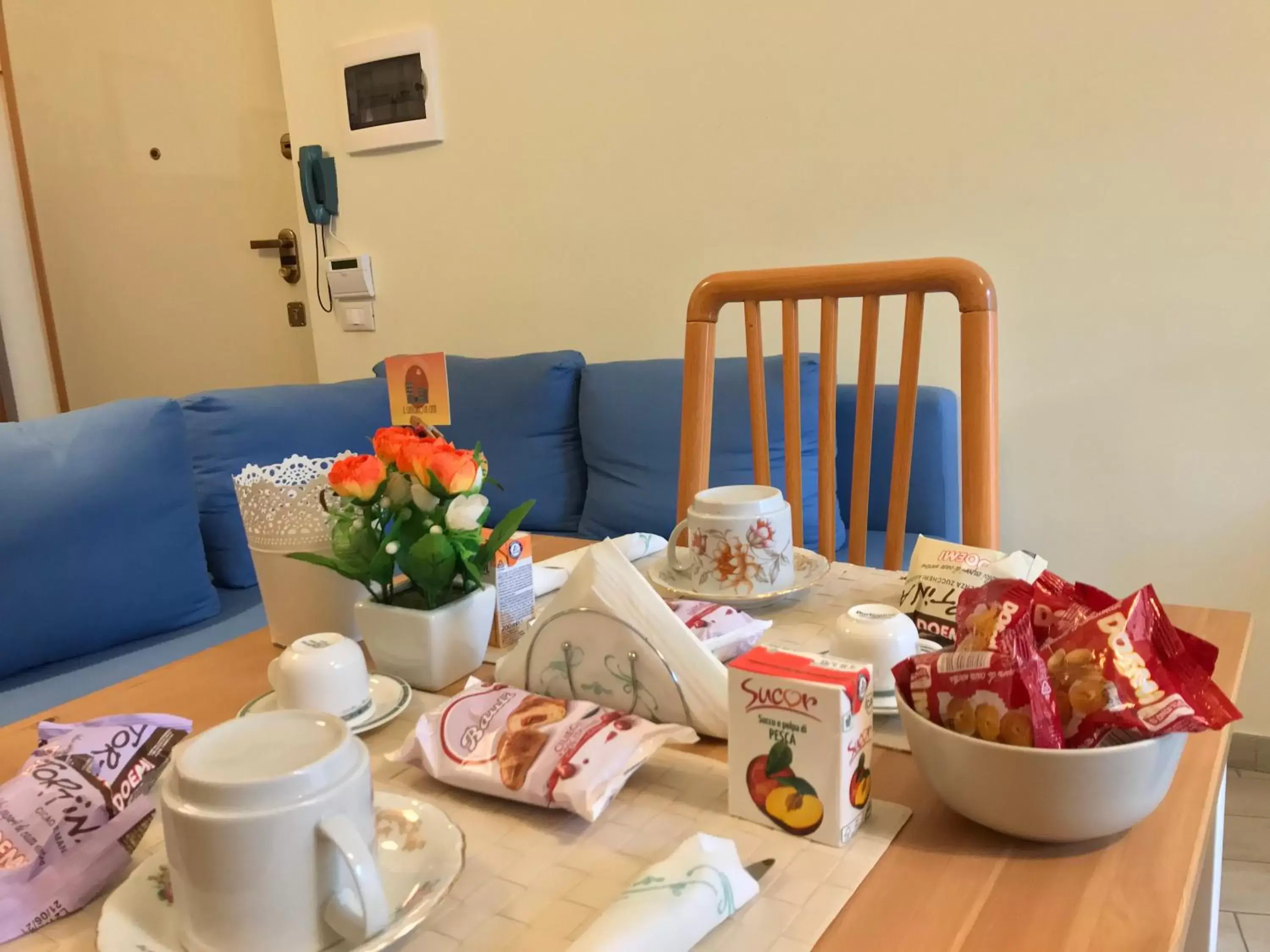 Breakfast in B&B Il Giardino In Città - Parcheggio Privato Gratuito