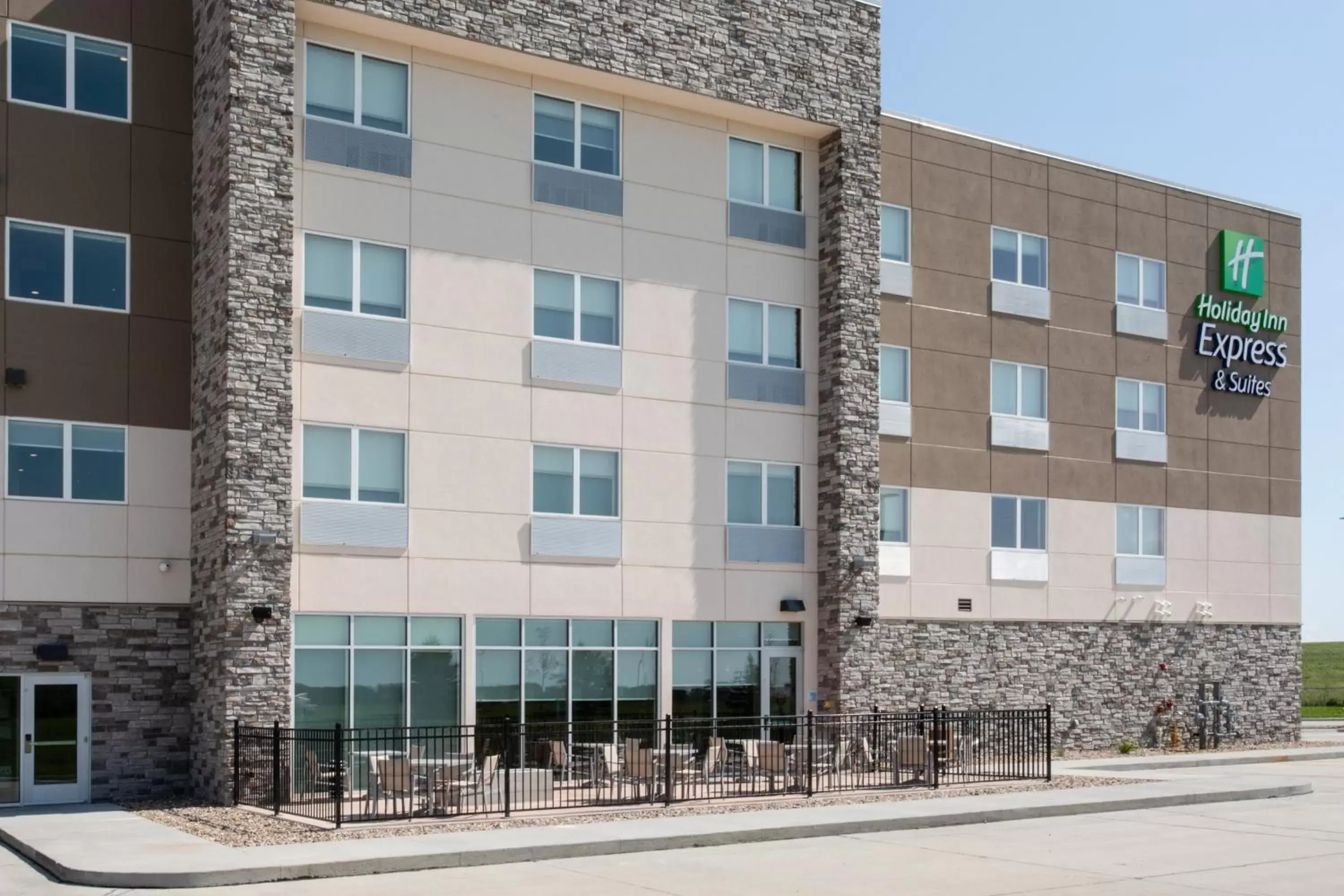 Other, Property Building in Holiday Inn Express & Suites Sioux City North - Event Center, an IHG Hotel