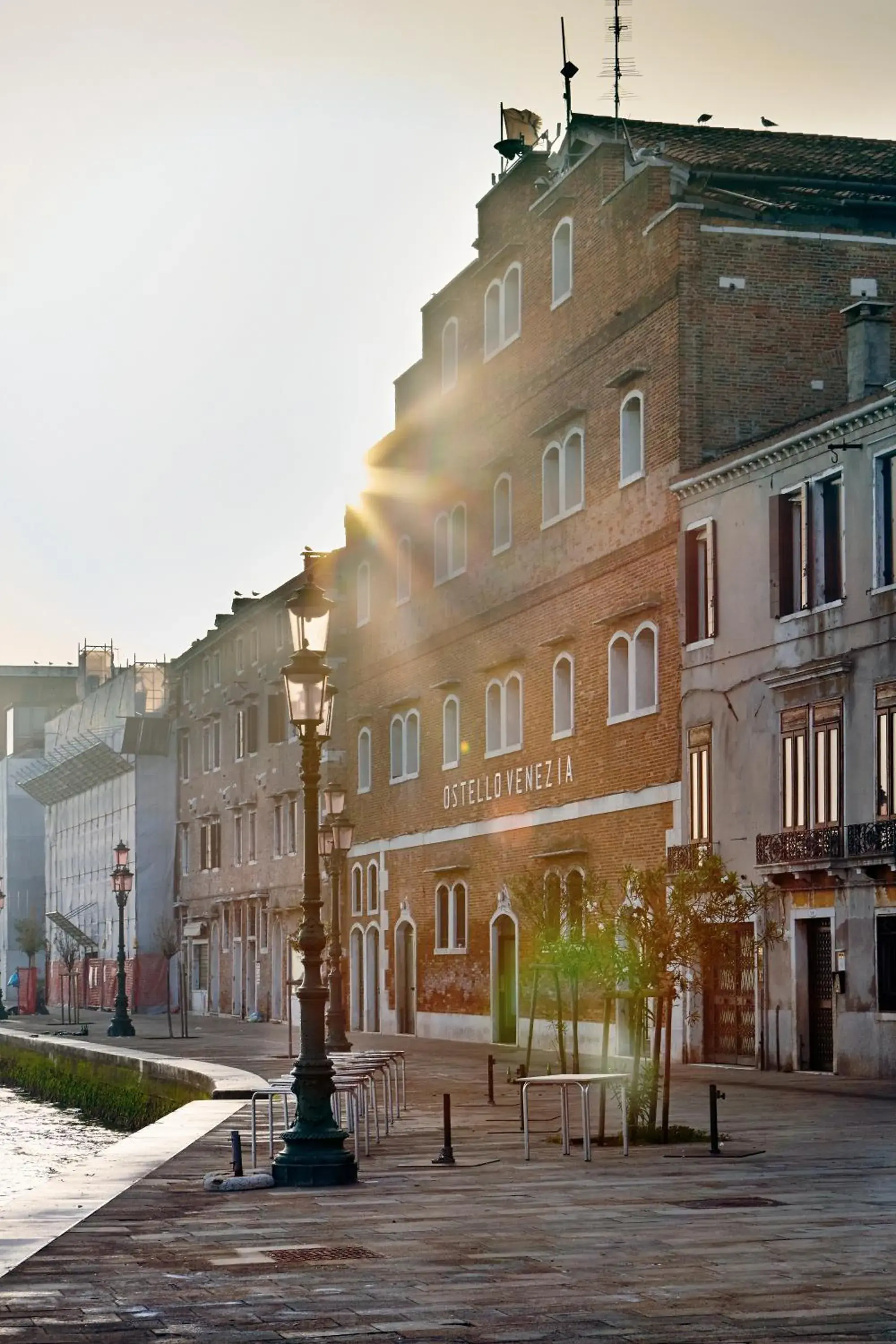 Facade/entrance, Property Building in Generator Venice