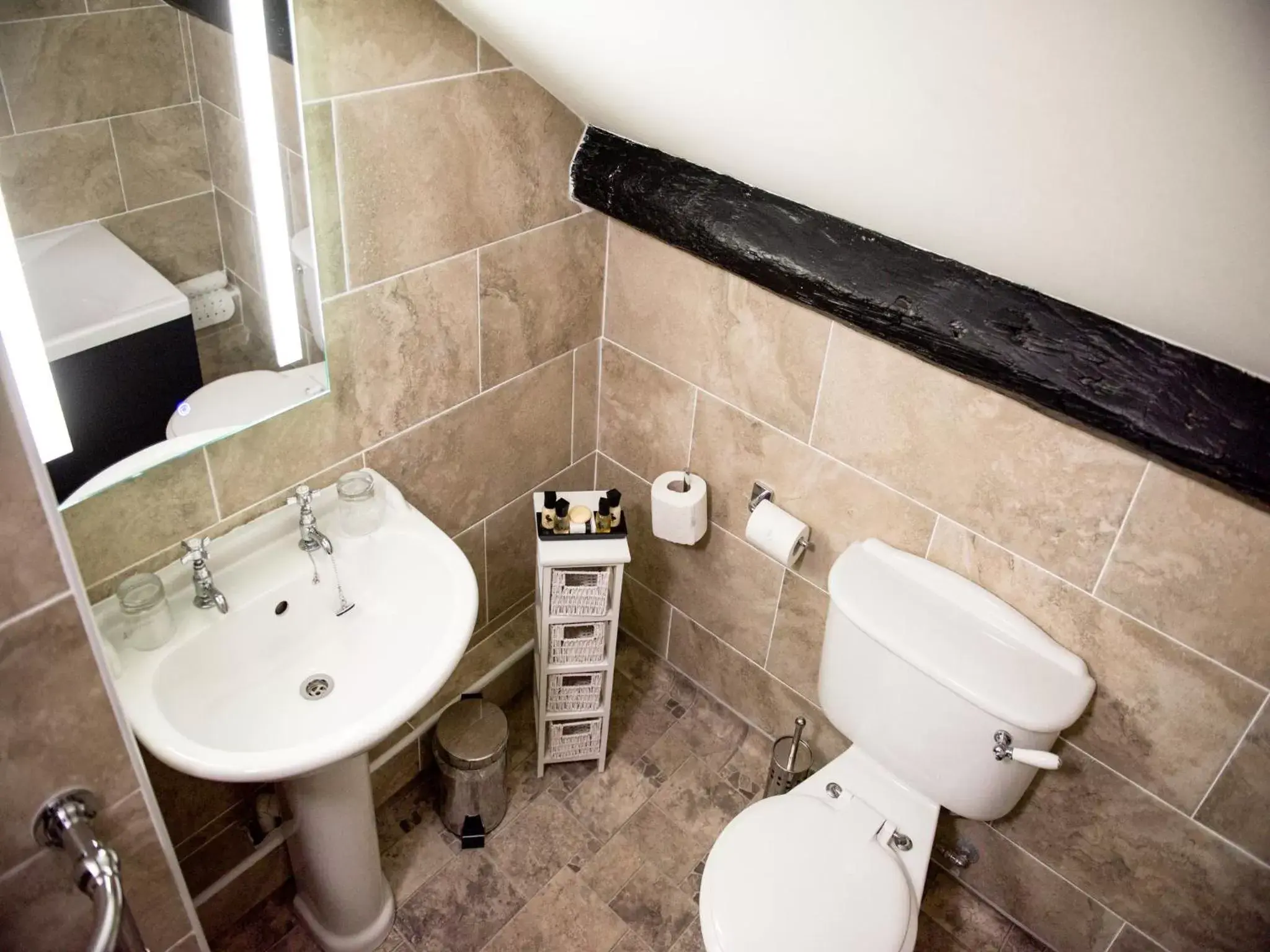 Bathroom in The Black Boy Inn Bathroom in The Black Boy Inn