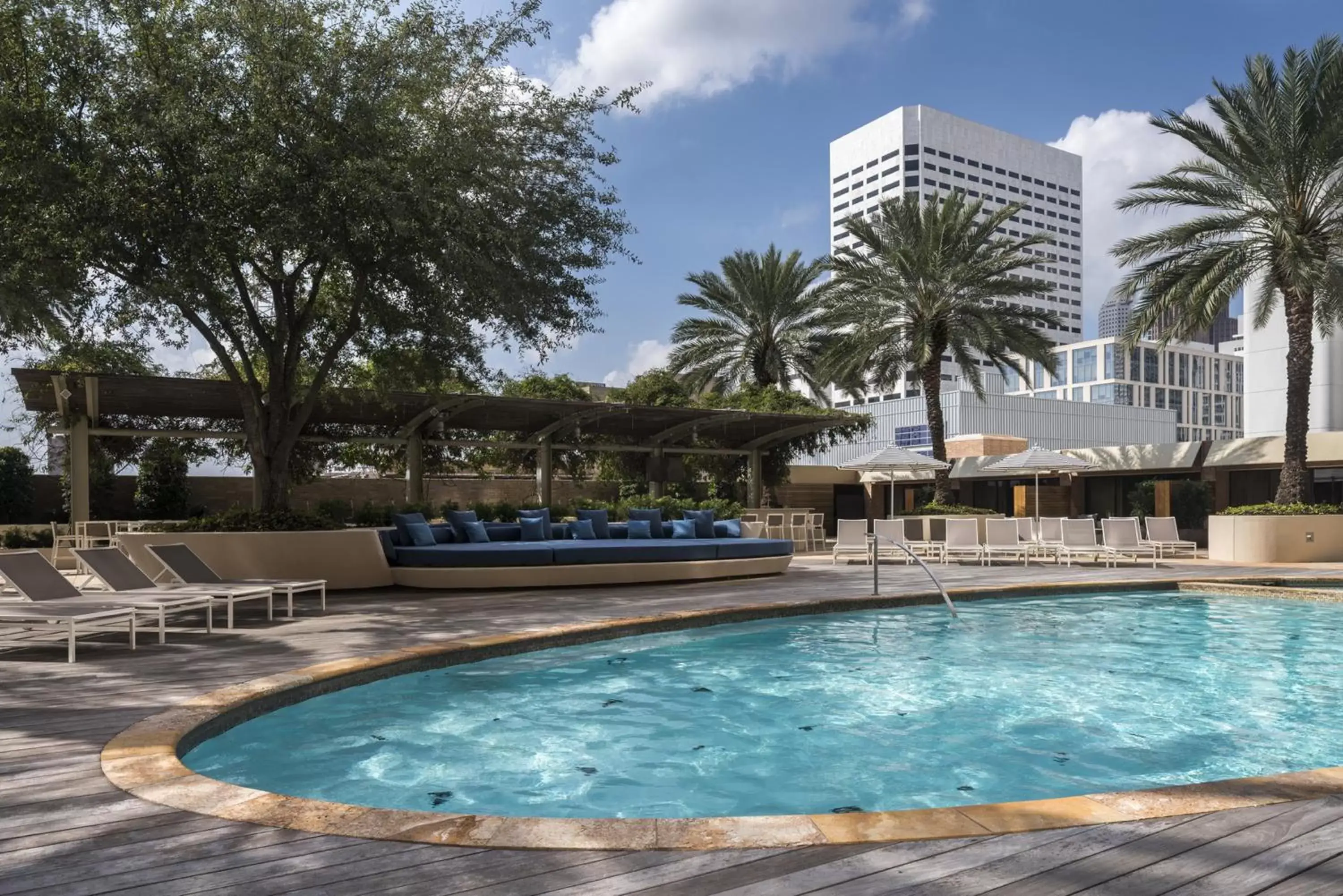 Pool view, Swimming Pool in Four Seasons Hotel Houston
