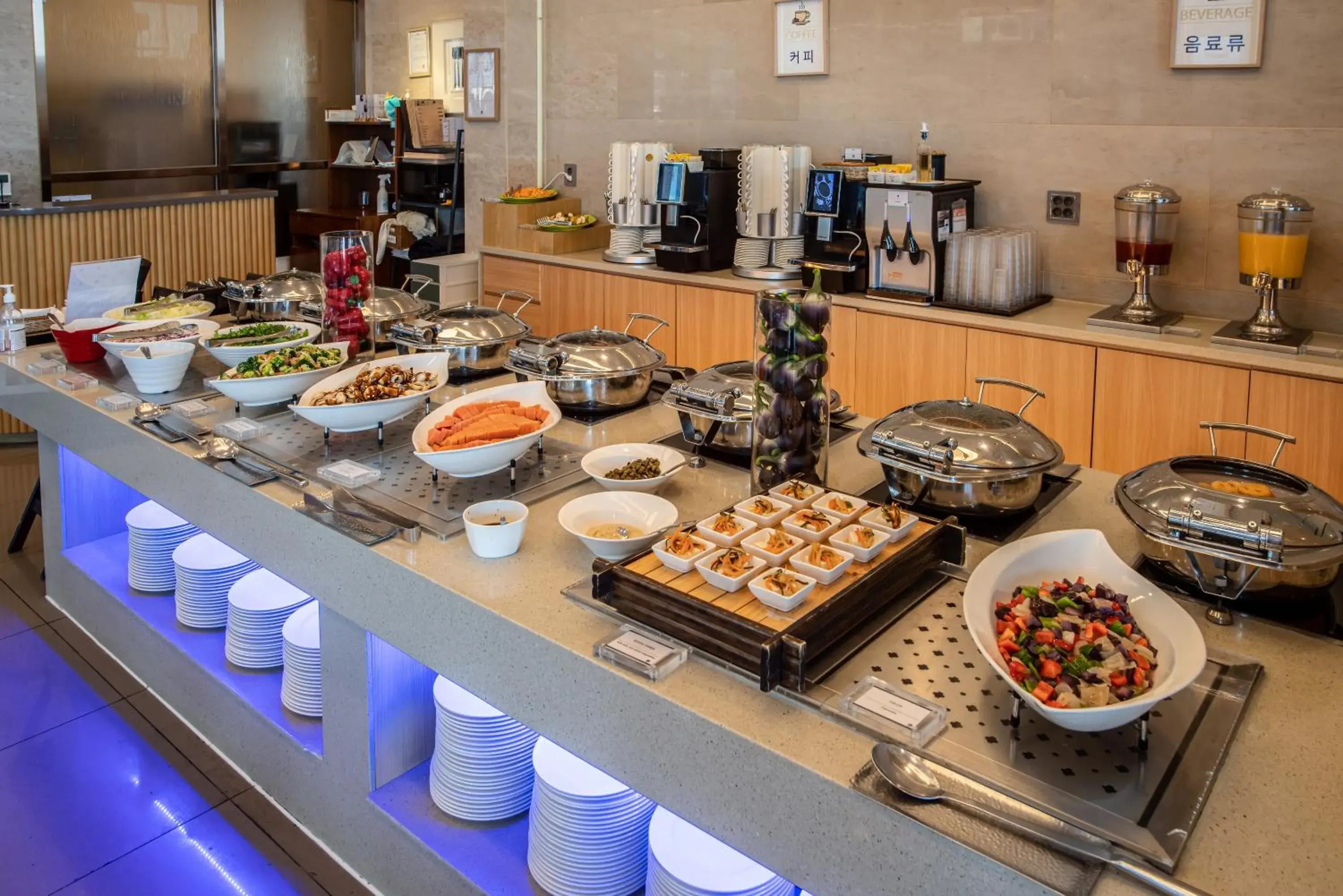 Restaurant/places to eat in Hotel Regent Marine The Blue Restaurant/places to eat in Hotel Regent Marine The Blue