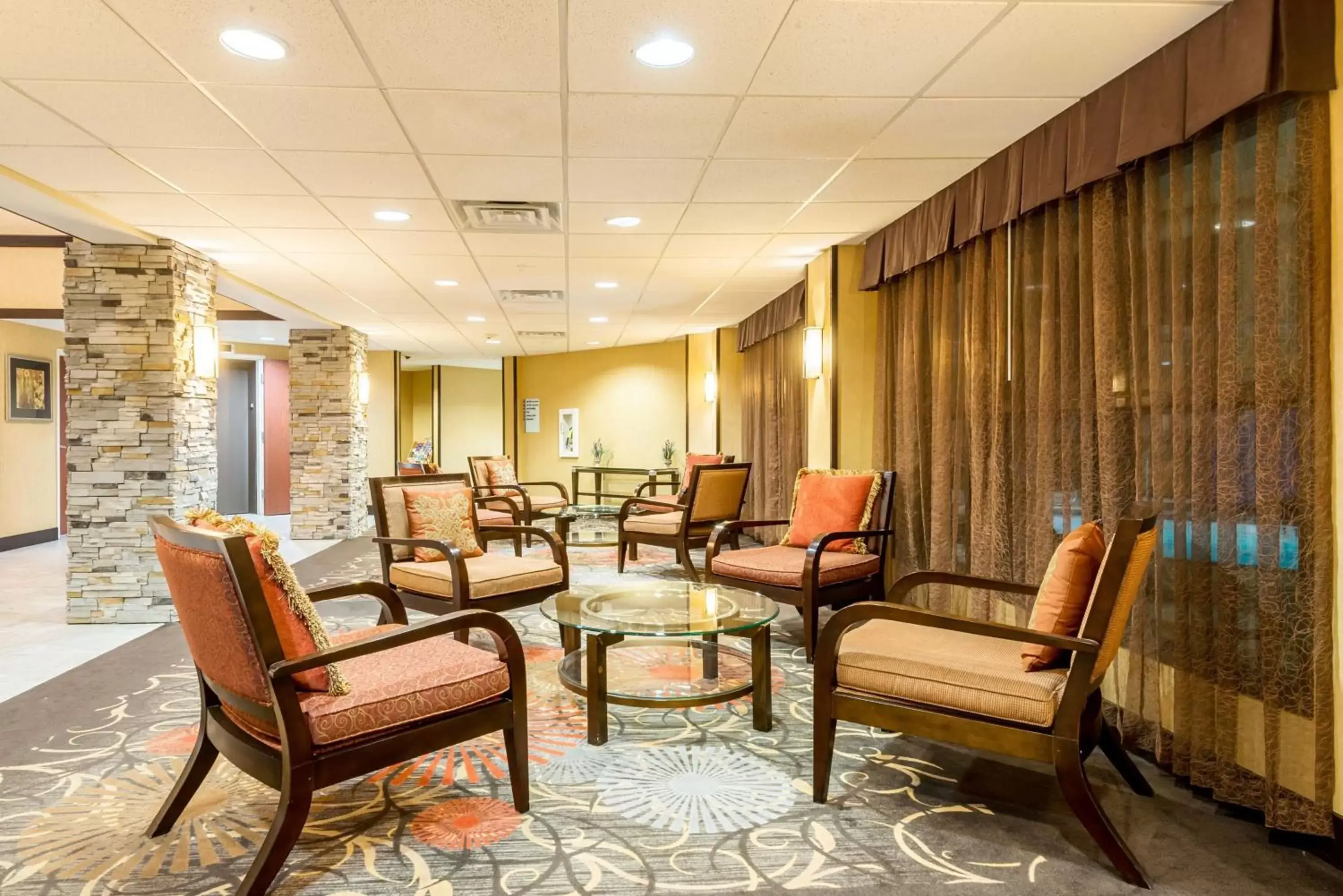 Property building, Seating Area in Holiday Inn Express Casper I-25, an IHG Hotel