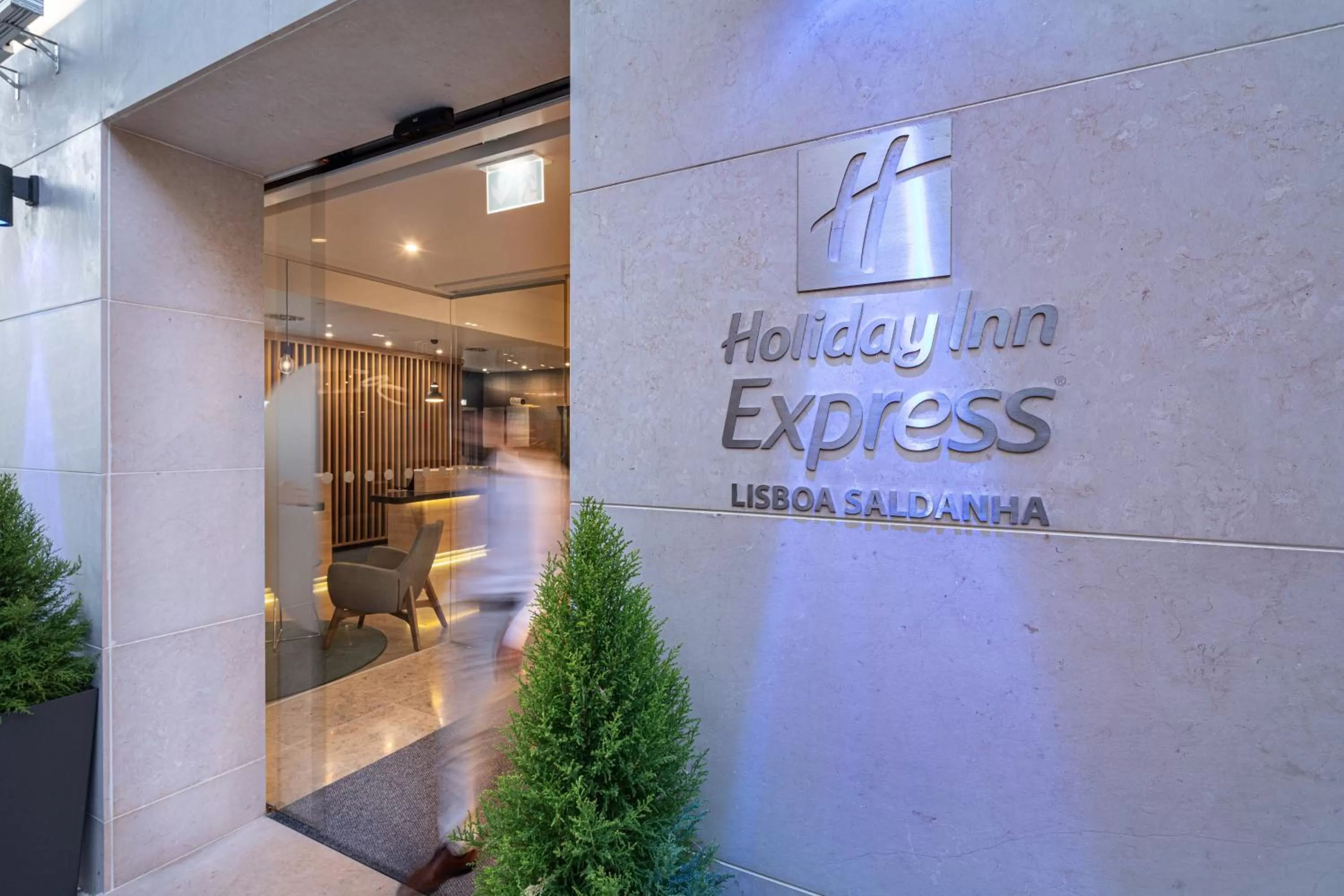 Property building in Holiday Inn Express - Lisbon - Plaza Saldanha by IHG