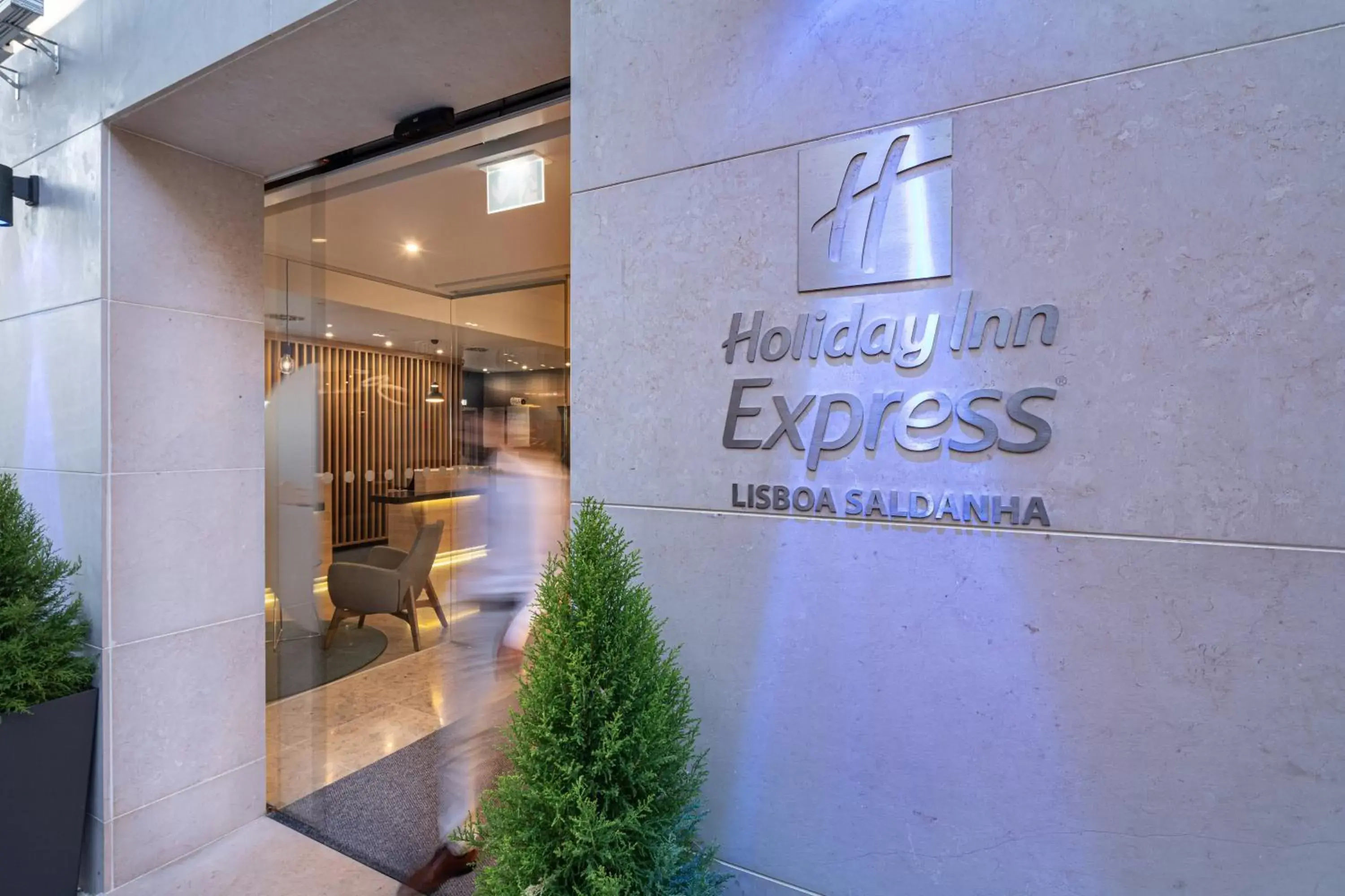 Property building in Holiday Inn Express - Lisbon - Plaza Saldanha, an IHG Hotel