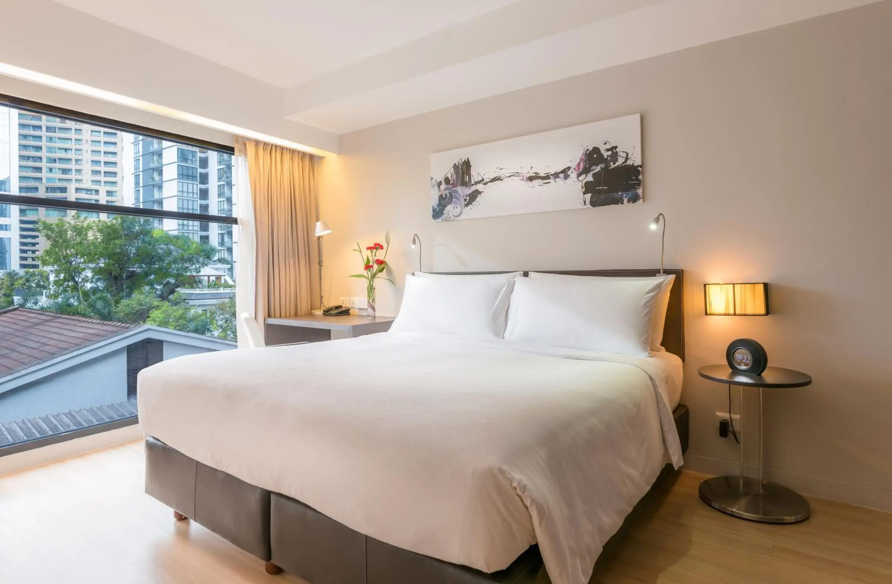Bedroom, Bed in Maitria Hotel Sukhumvit 18 Bangkok – A Chatrium Collection