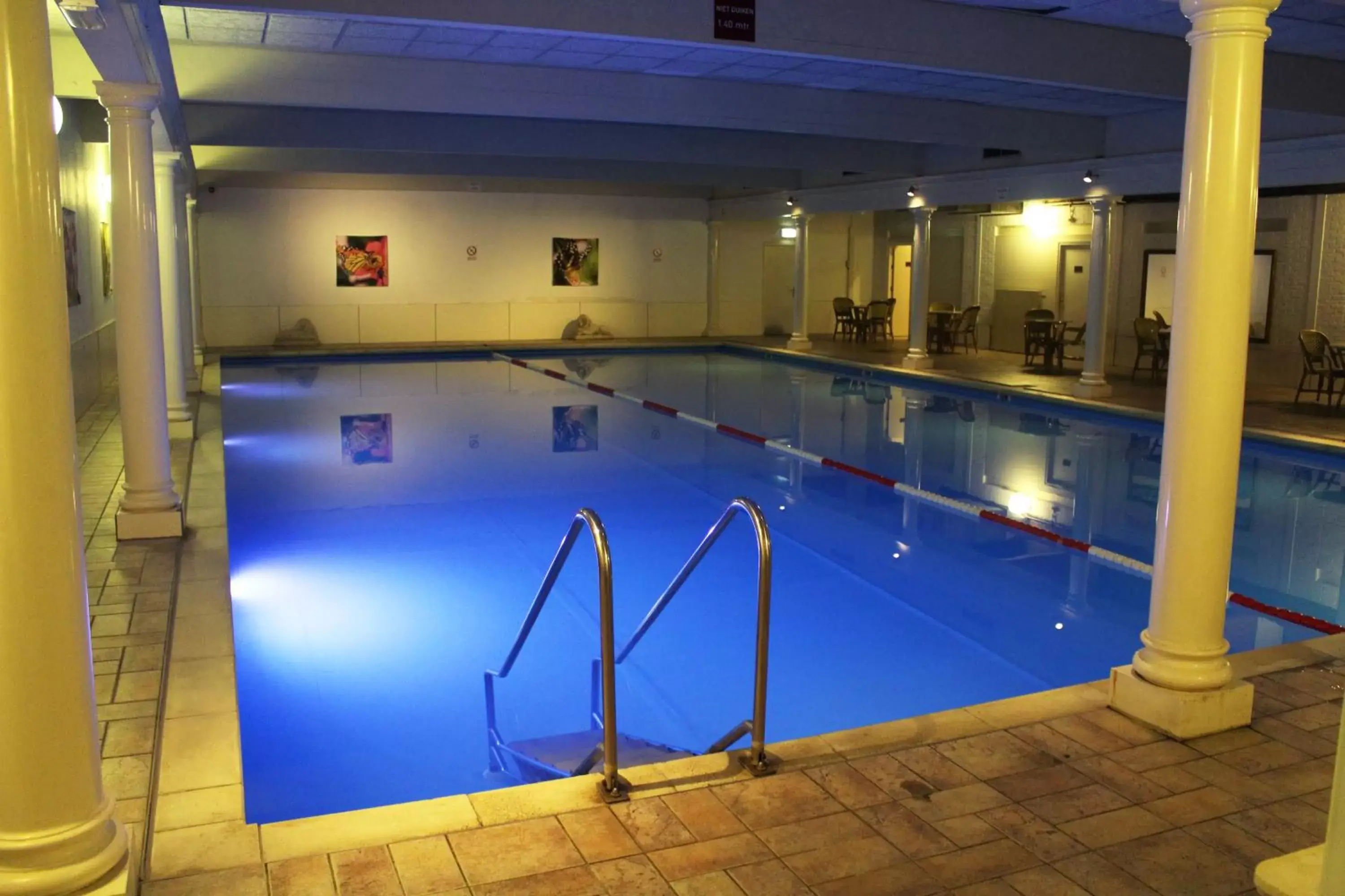 Swimming Pool in Fletcher Hotel Restaurant Doorwerth - Arnhem