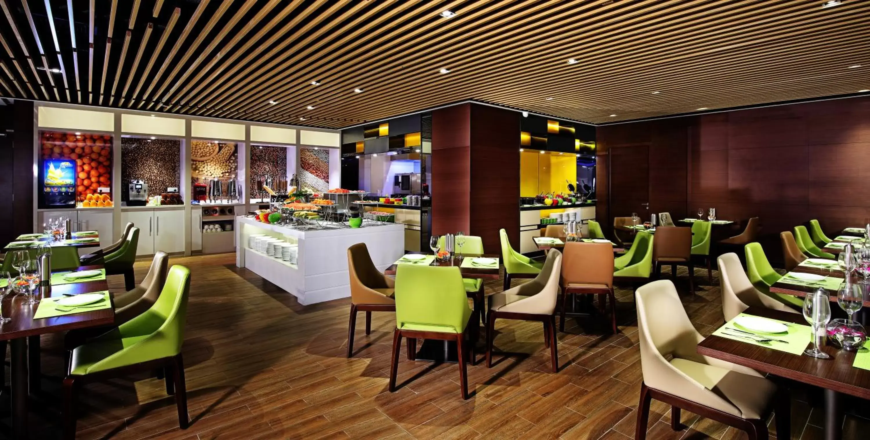 Restaurant/Places to Eat in Hampton by Hilton Guangzhou Zhujiang New Town