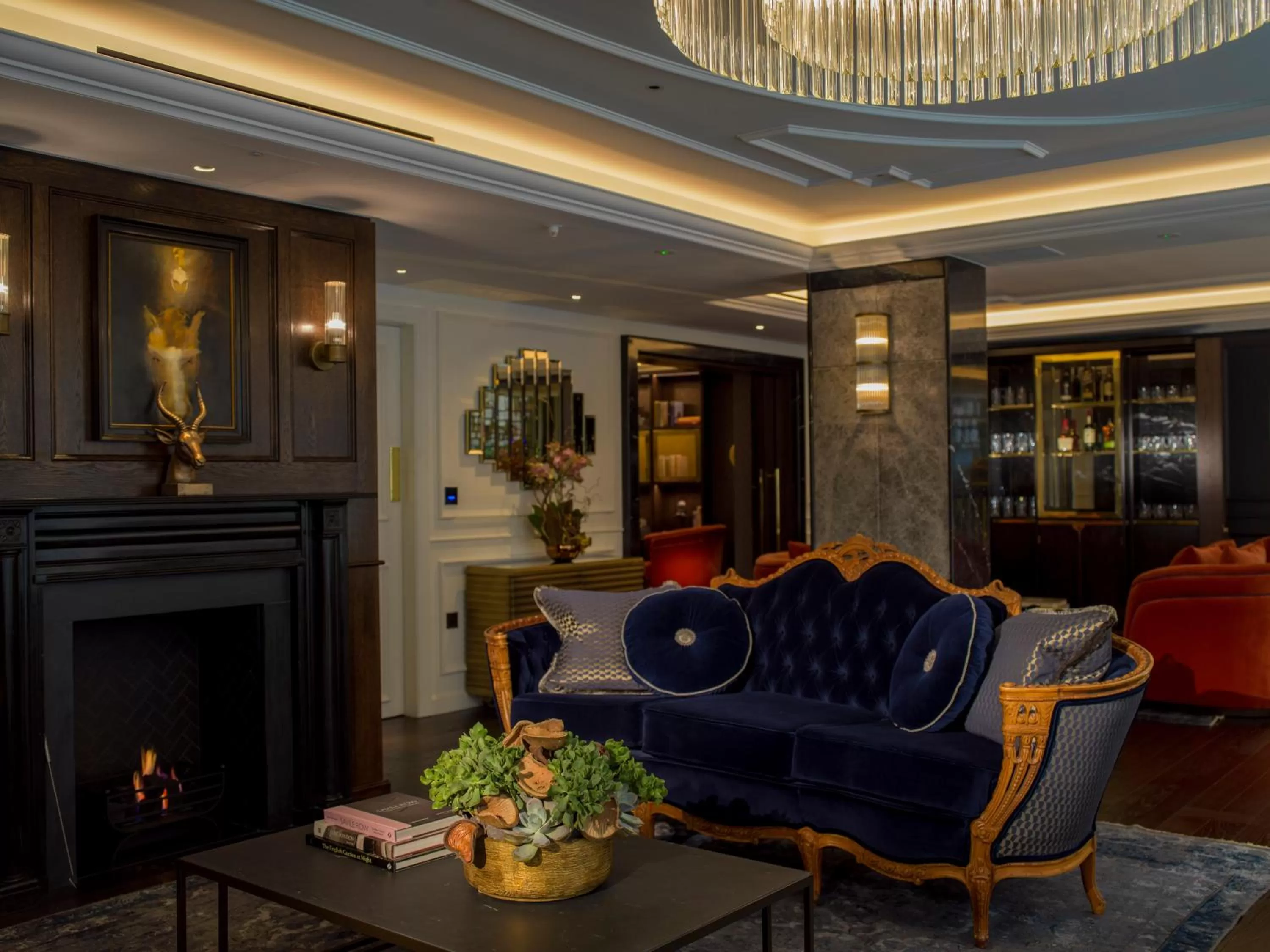 Communal lounge/ TV room in The Guardsman - Preferred Hotels and Resorts