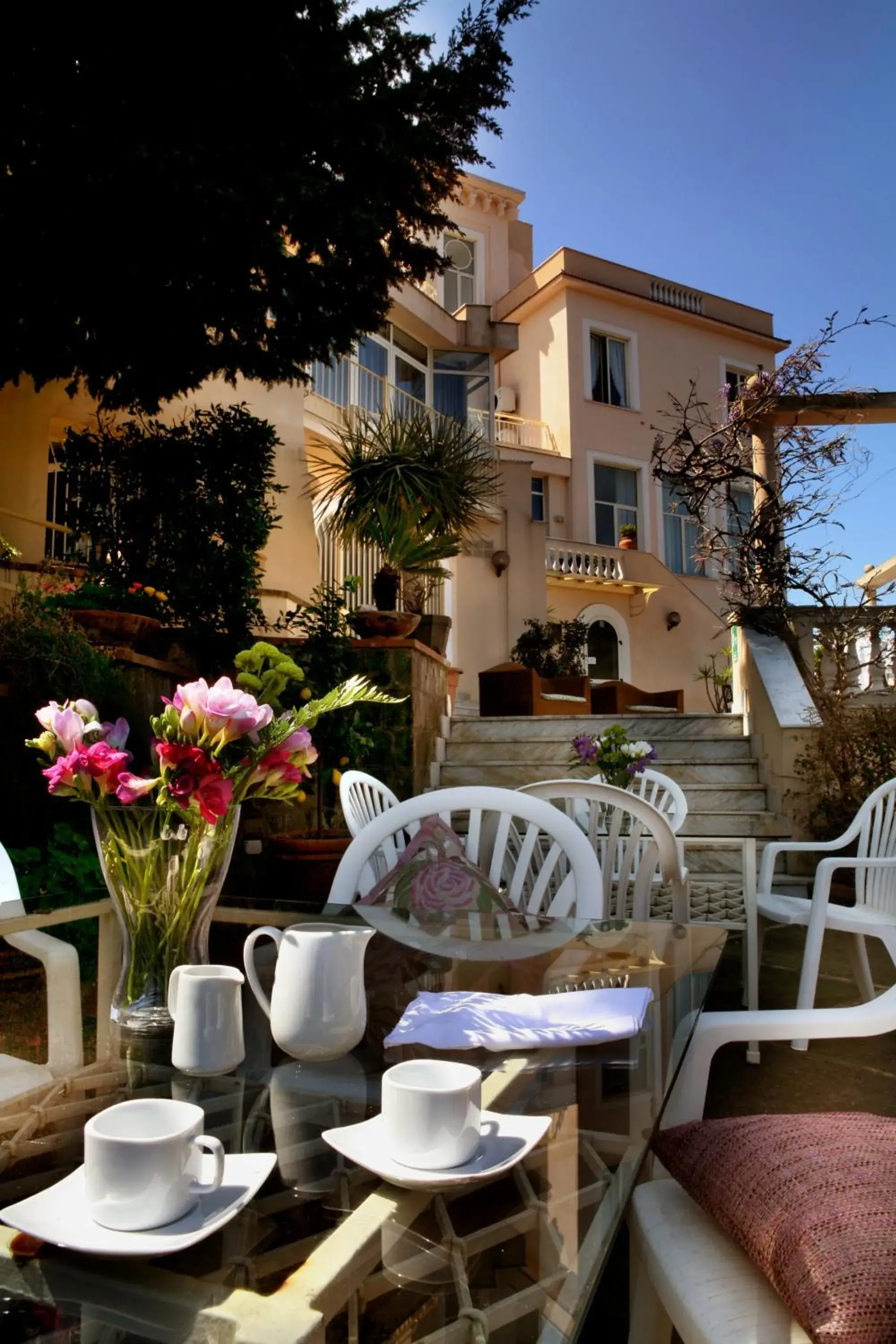 Facade/entrance in Hotel Miramare Facade/entrance in Hotel Miramare