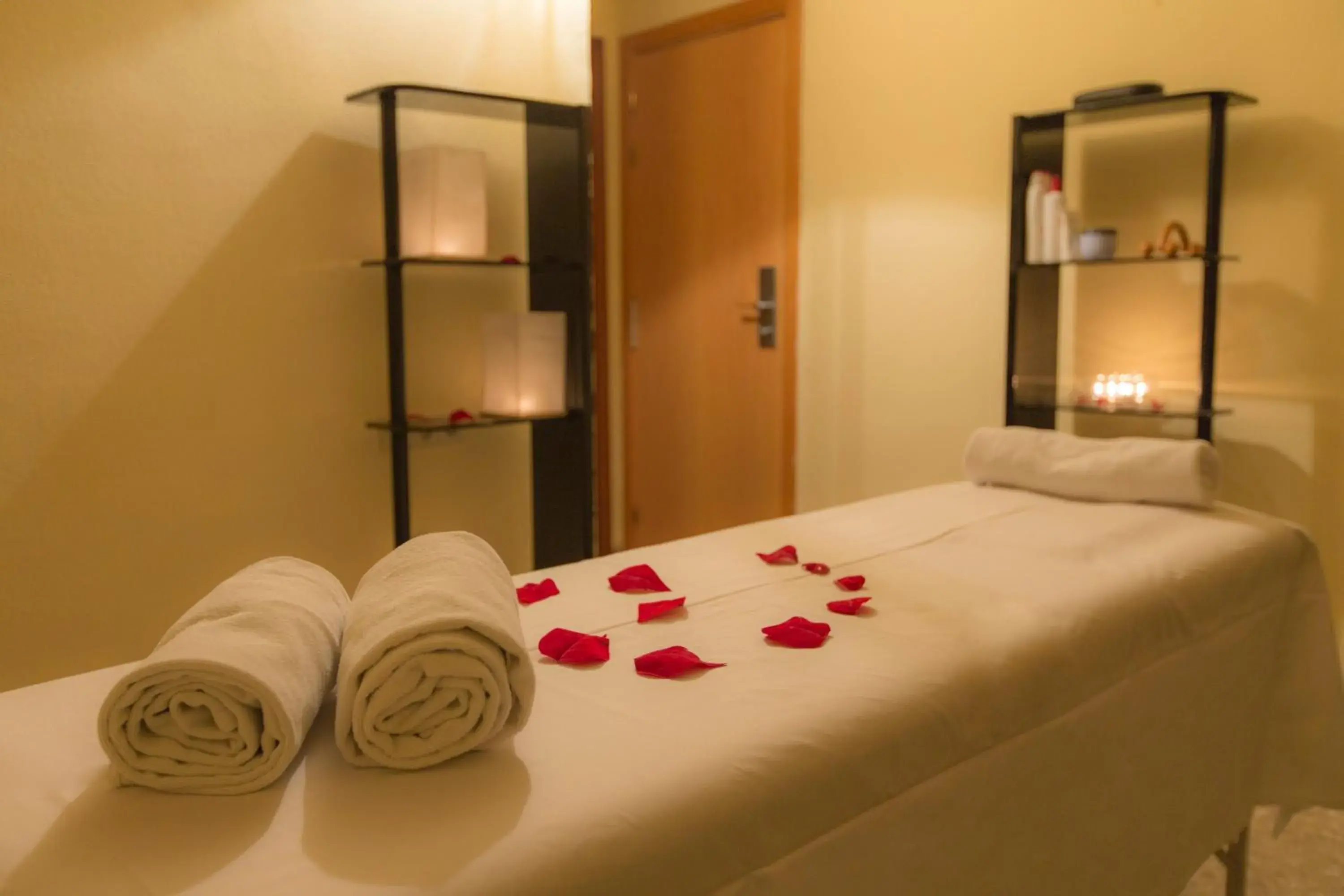 Spa and wellness centre/facilities, Bed in Hotel Tres Anclas