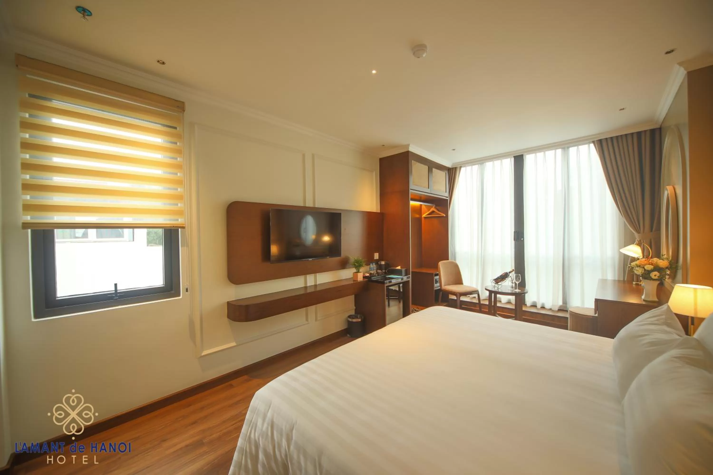 Bed in L'amant de Hanoi Hotel - khách sạn Lamant de Hà Nội