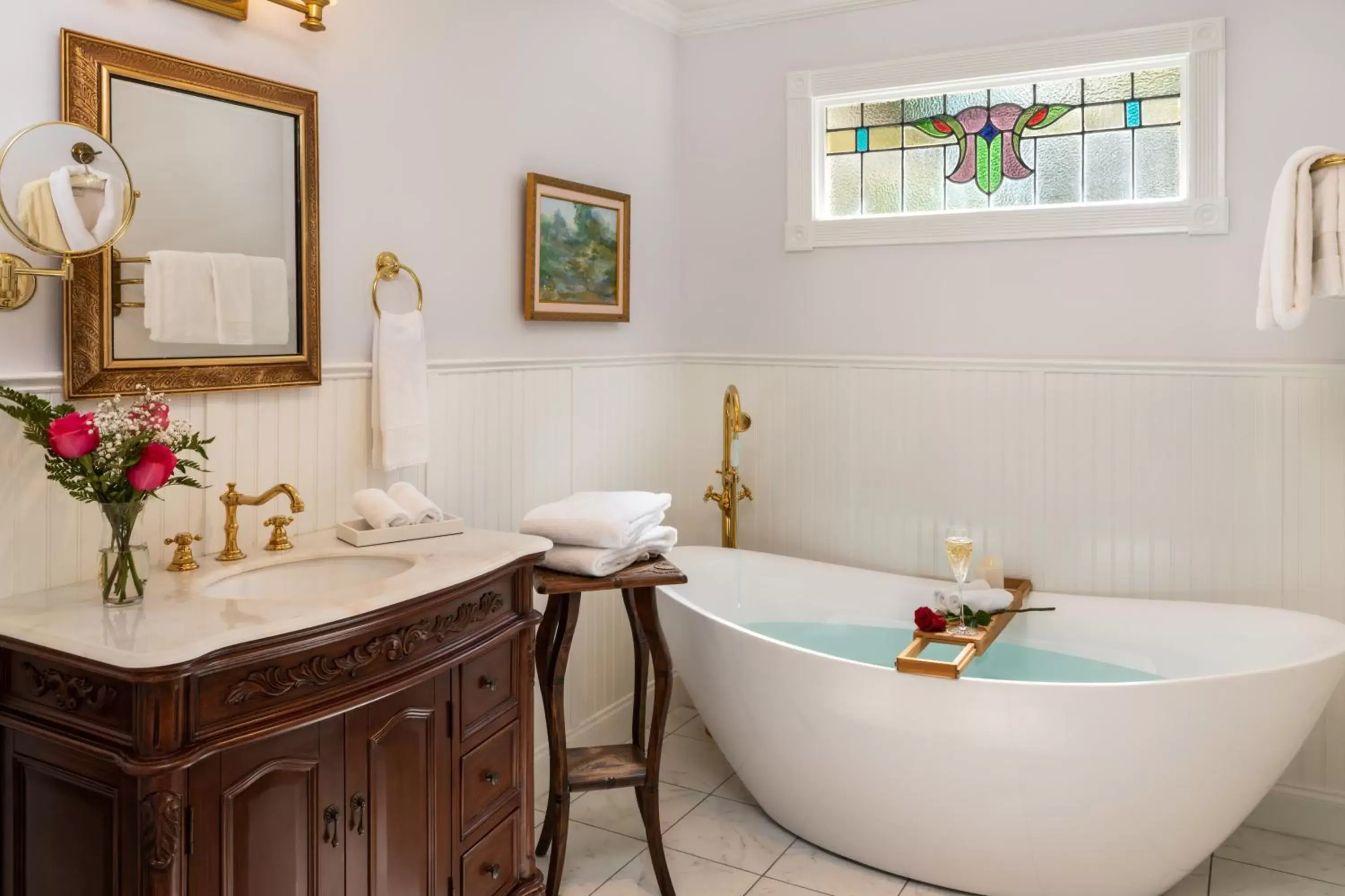 Bathroom in Arsenic and Old Lace Bed & Breakfast Inn