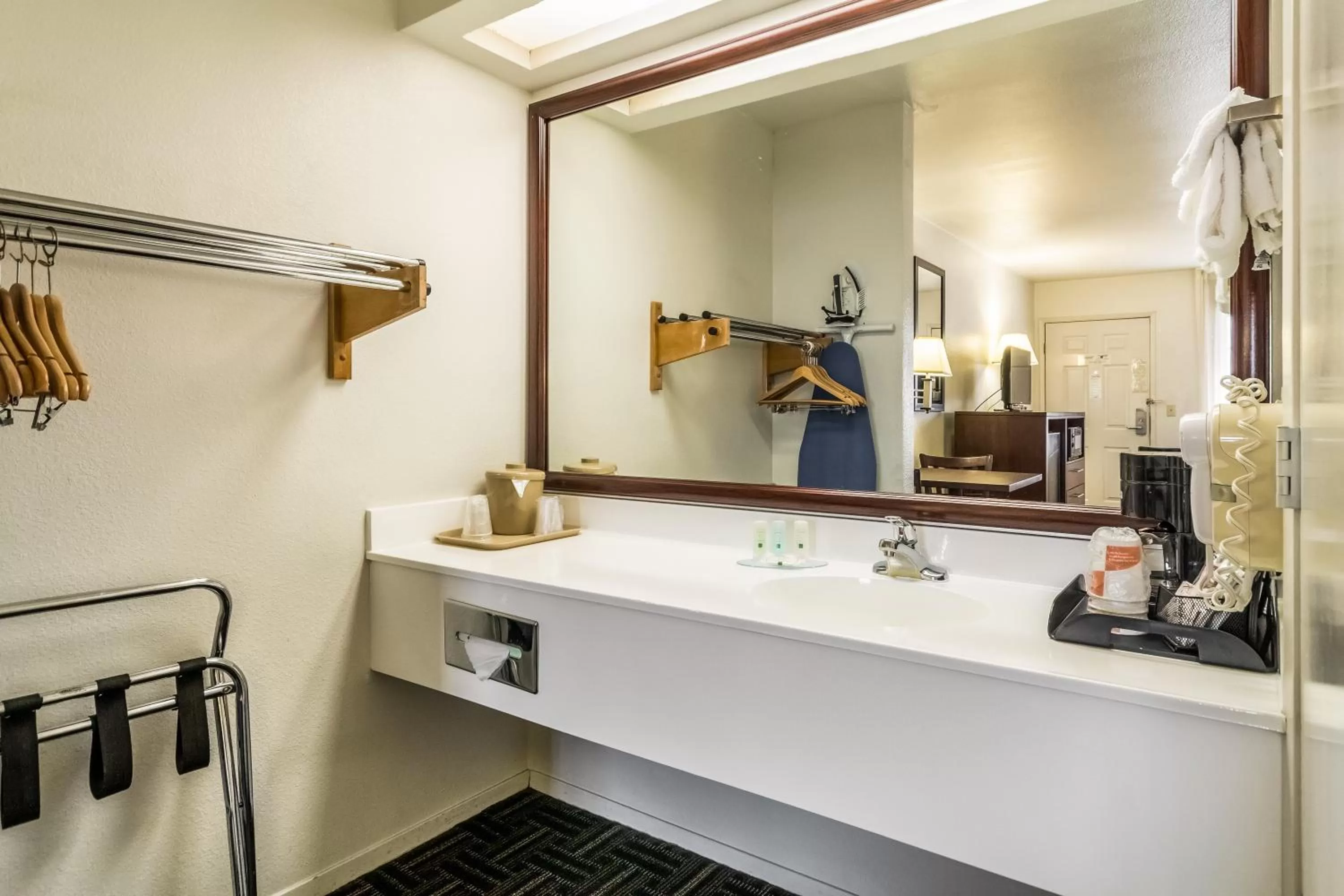 Double Room with Two Double Beds - Non-Smoking in Quality Inn Fresno Near University