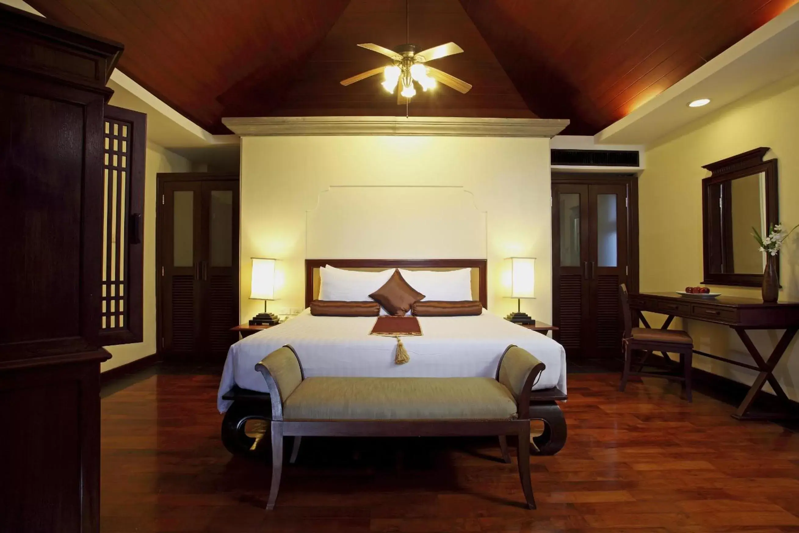 Bed in Seaview Resort Khao Lak - SHA Plus