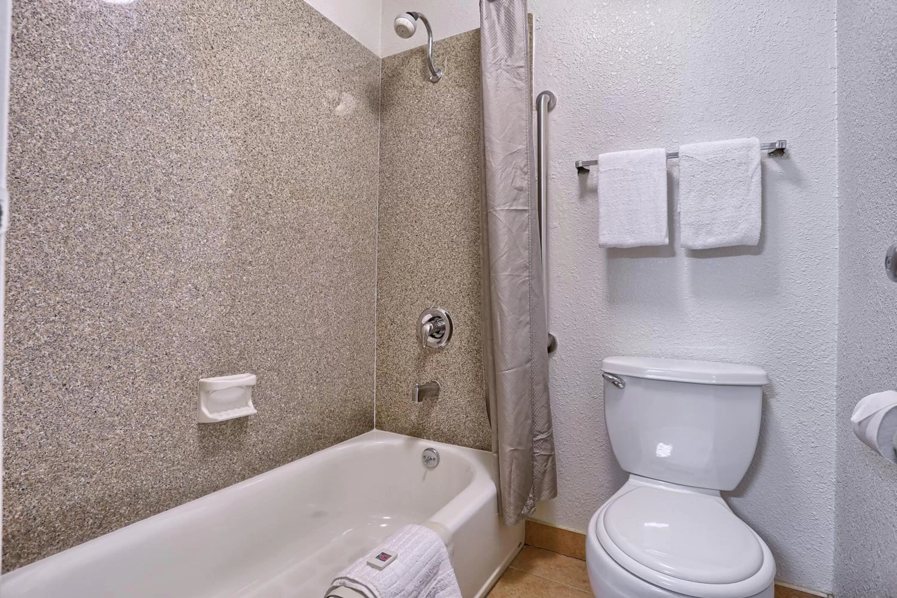 Bathroom in Cathedral Hill Hotel