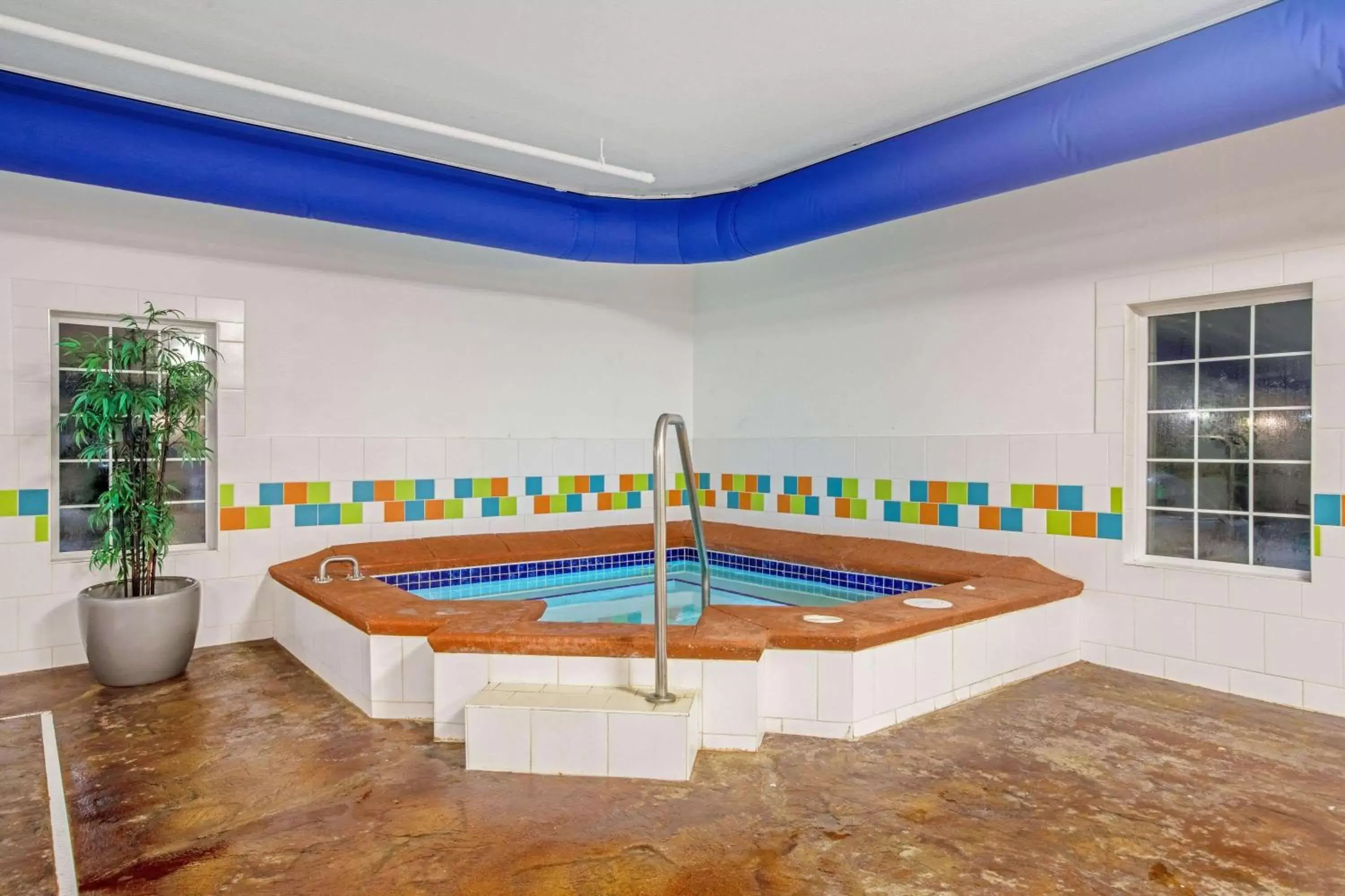 Hot Tub in La Quinta by Wyndham Grand Forks