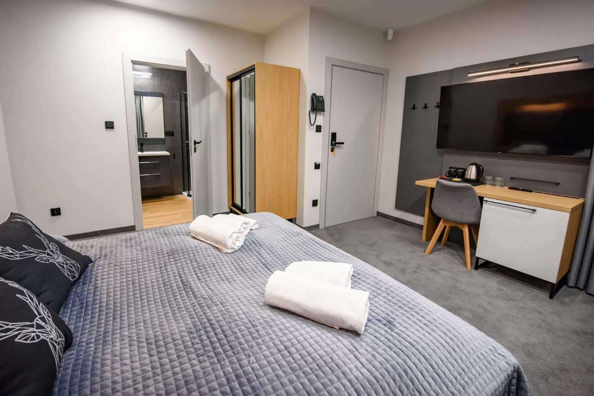 Deluxe Double Room with Balcony in Wójcik SPA - Krynica Zdrój Deluxe Double Room with Balcony in Wójcik SPA - Krynica Zdrój